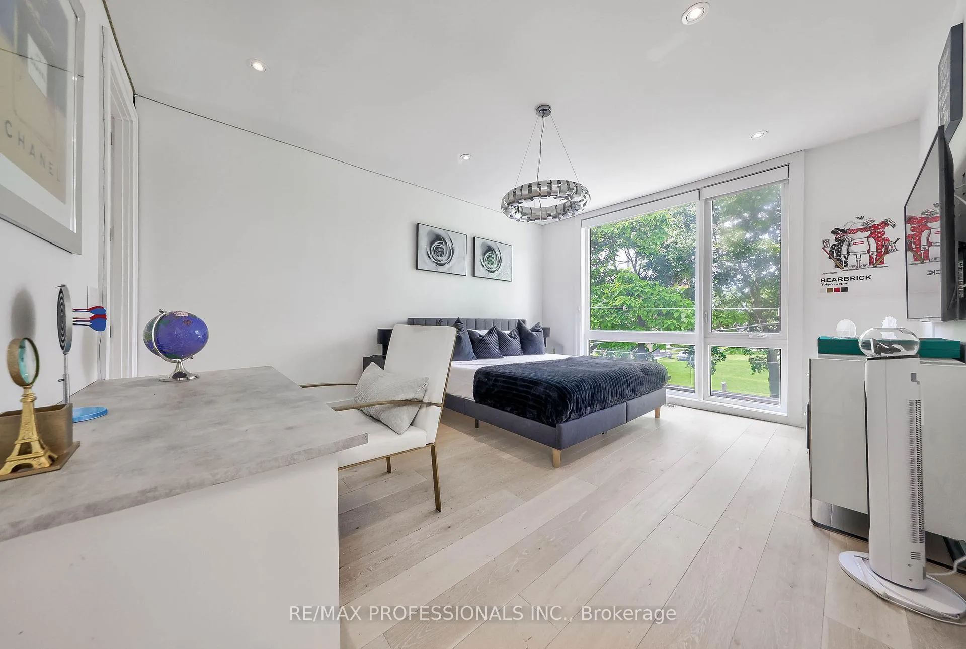 Photo 32 of 29 Avon Park, Toronto, Rockcliffe-Smythe — HOMEH