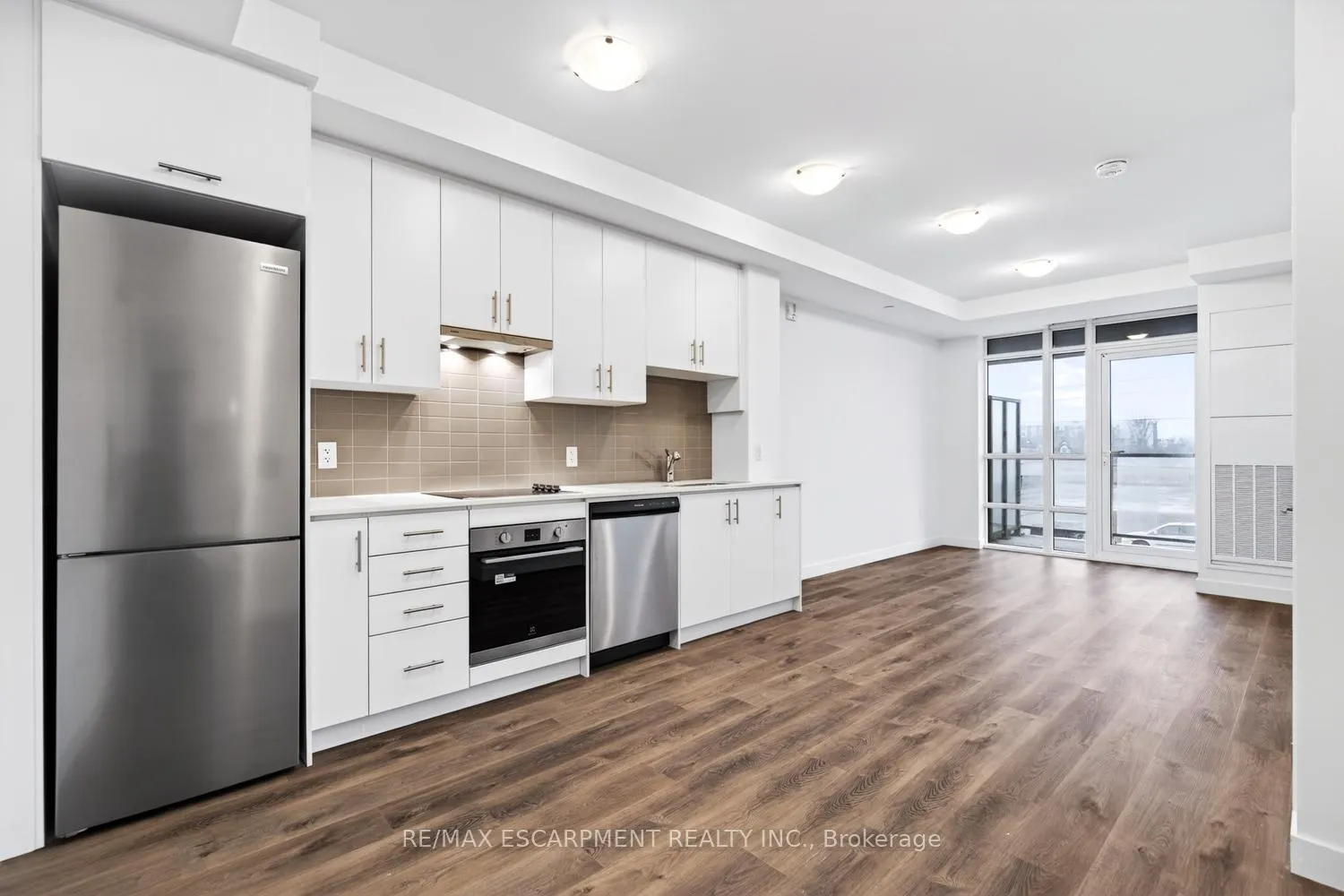 Photo 11 of Unit 220, 461 Green Road, Hamilton, Lakeshore — HOMEH