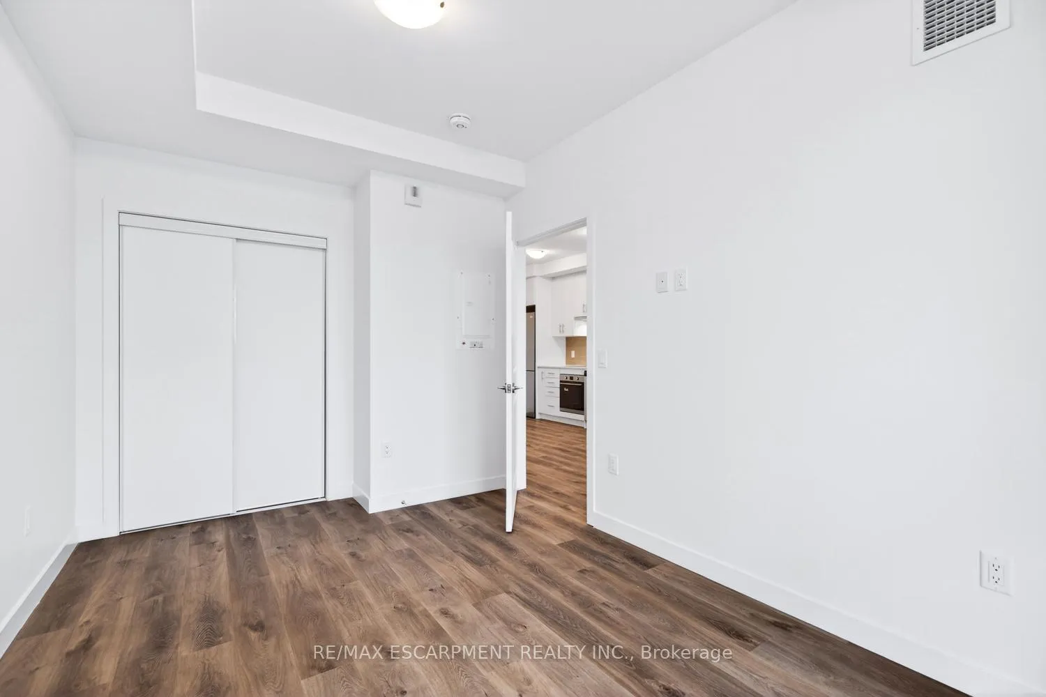 Photo 18 of Unit 220, 461 Green Road, Hamilton, Lakeshore — HOMEH