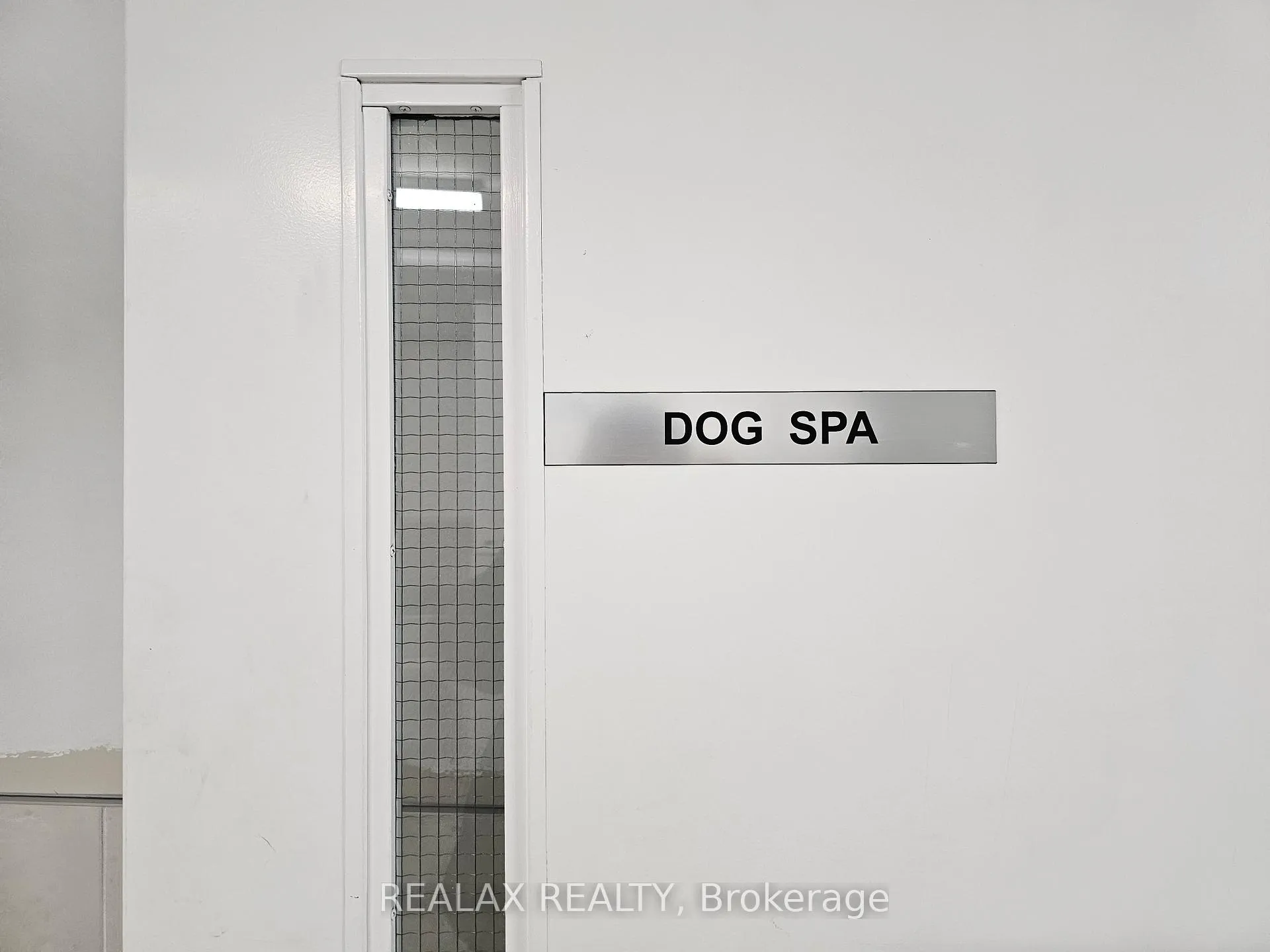 Photo 15 of Unit 810, 9 Tecumseth Street, Toronto, Niagara — HOMEH