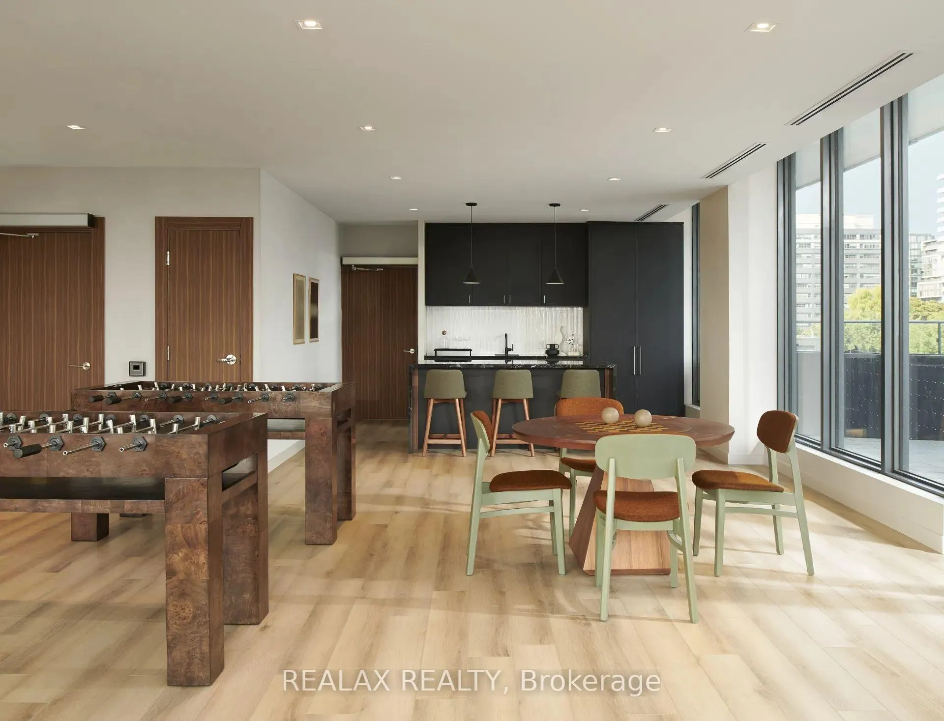 Photo 28 of Unit 810, 9 Tecumseth Street, Toronto, Niagara — HOMEH