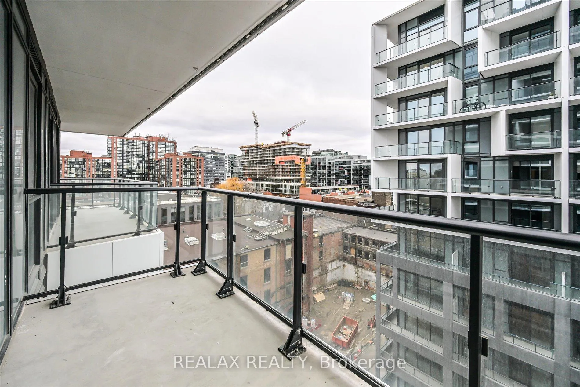 Photo 37 of Unit 810, 9 Tecumseth Street, Toronto, Niagara — HOMEH