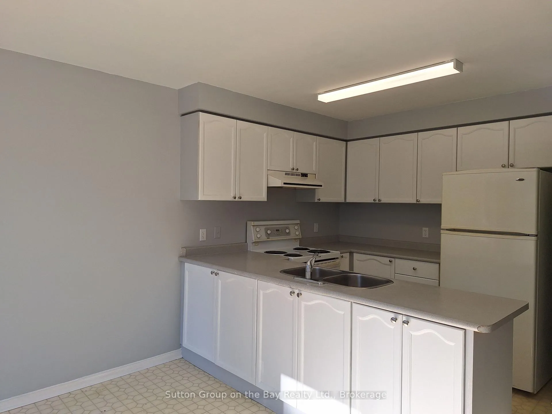 Photo 3 of 67 Fernbrook Drive, Wasaga Beach — HOMEH