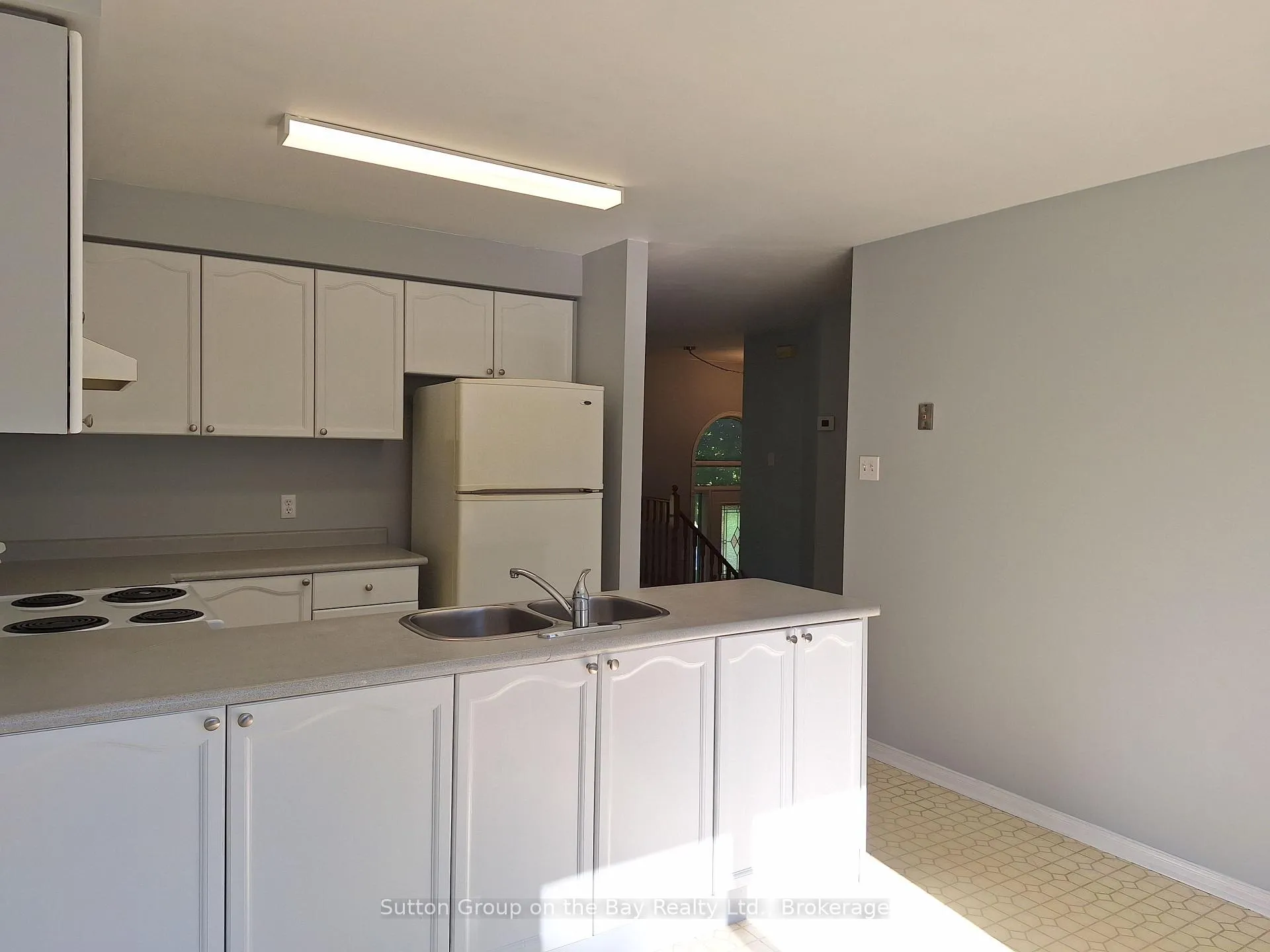 Photo 4 of 67 Fernbrook Drive, Wasaga Beach — HOMEH