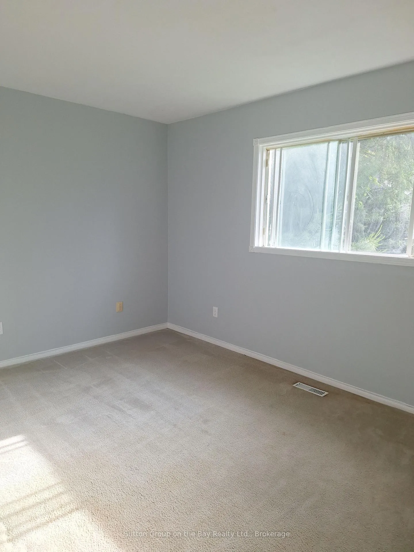 Photo 7 of 67 Fernbrook Drive, Wasaga Beach — HOMEH