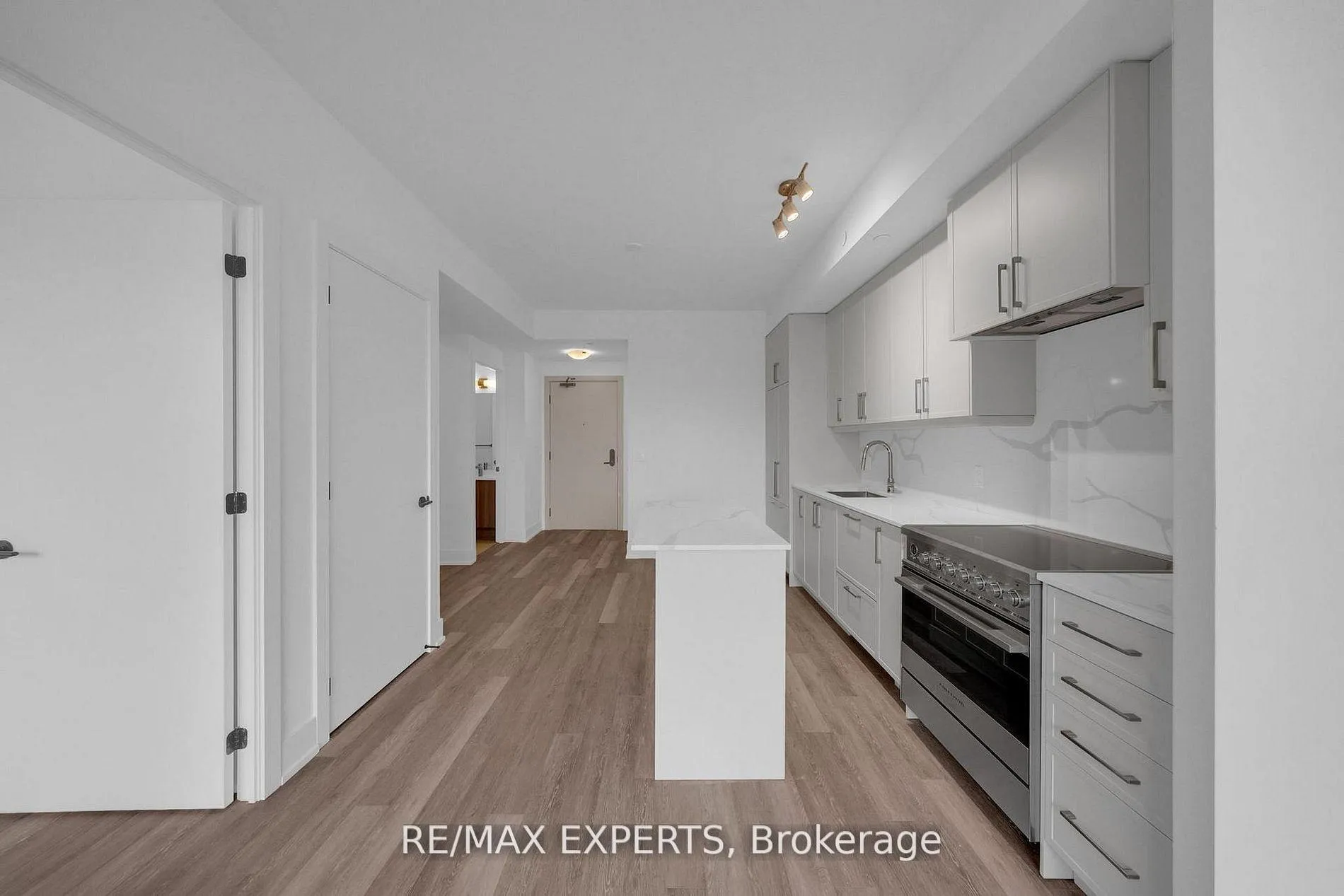Photo 7 of Unit 203, 2075 King Road, King, King City — HOMEH