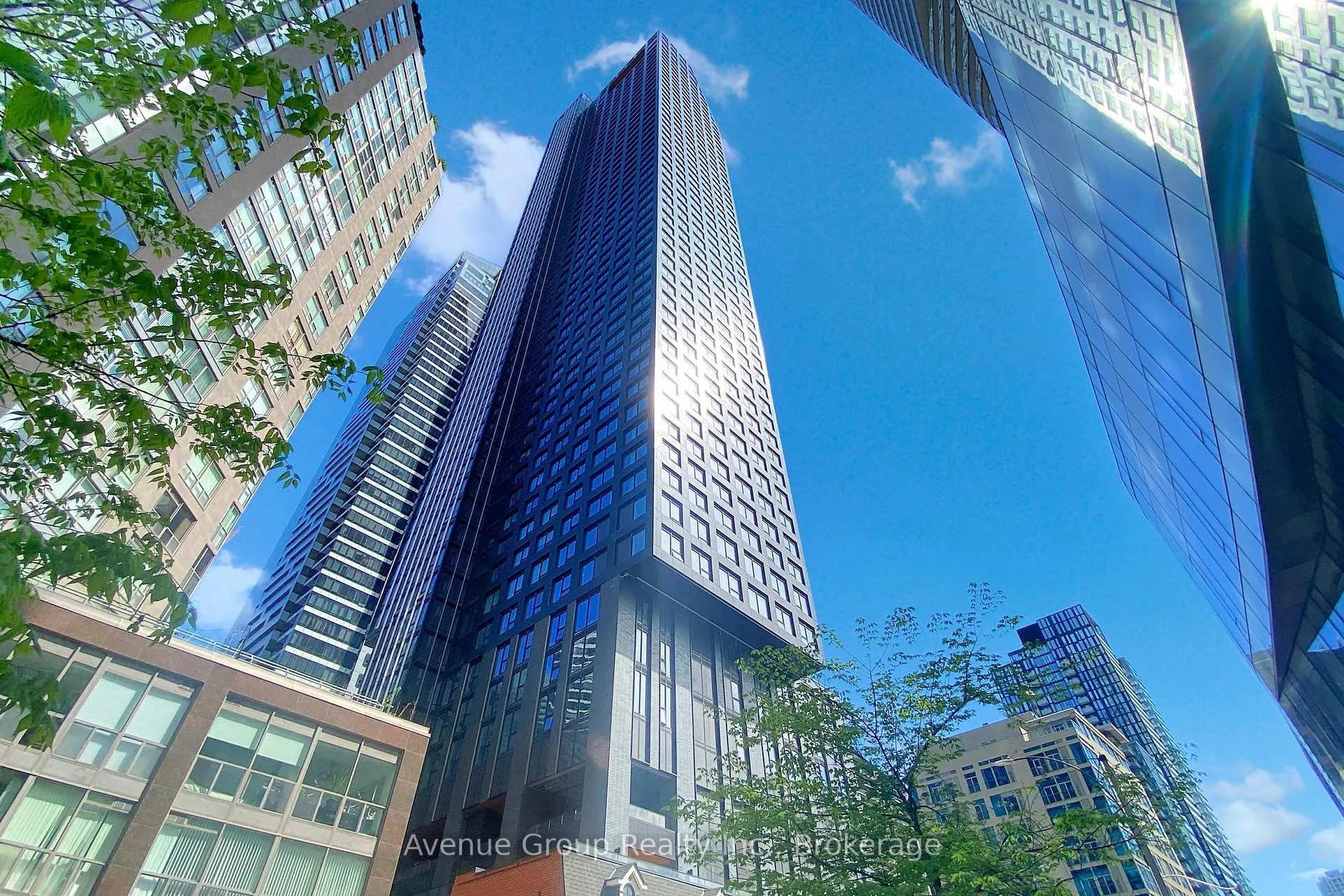 Photo 1 of Unit 708, 8 Wellesley Street W, Toronto, Bay Street Corridor — HOMEH