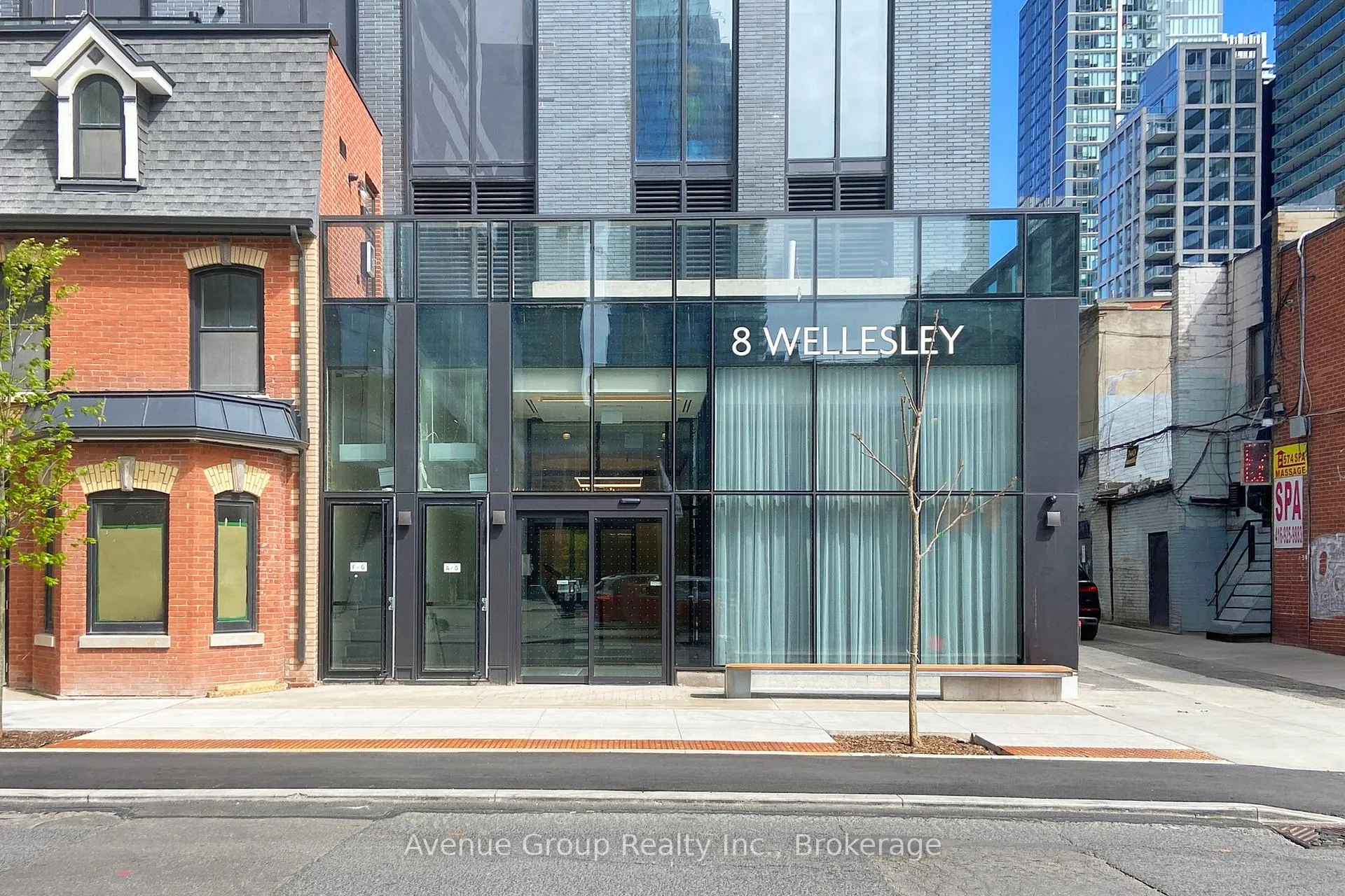 Photo 3 of Unit 708, 8 Wellesley Street W, Toronto, Bay Street Corridor — HOMEH