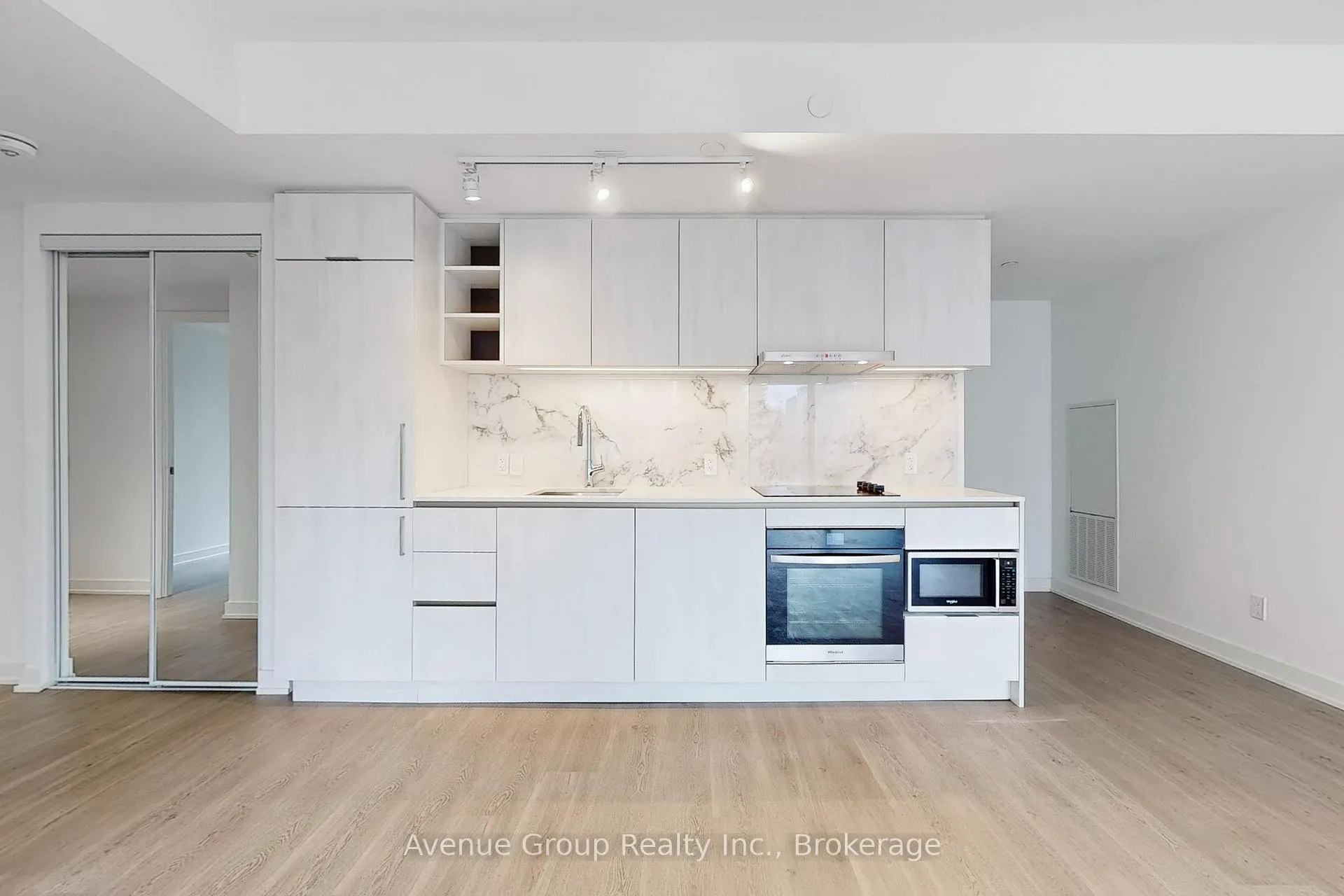 Photo 11 of Unit 708, 8 Wellesley Street W, Toronto, Bay Street Corridor — HOMEH