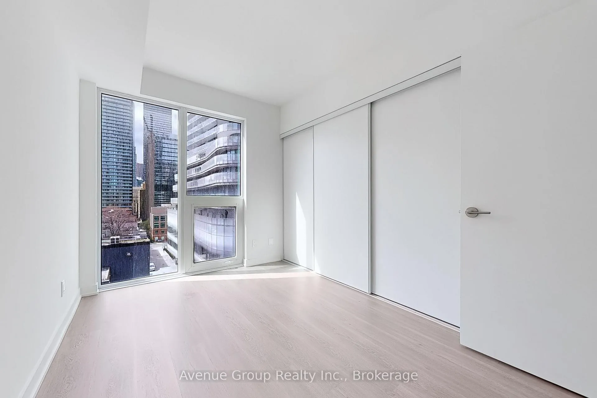 Photo 21 of Unit 708, 8 Wellesley Street W, Toronto, Bay Street Corridor — HOMEH