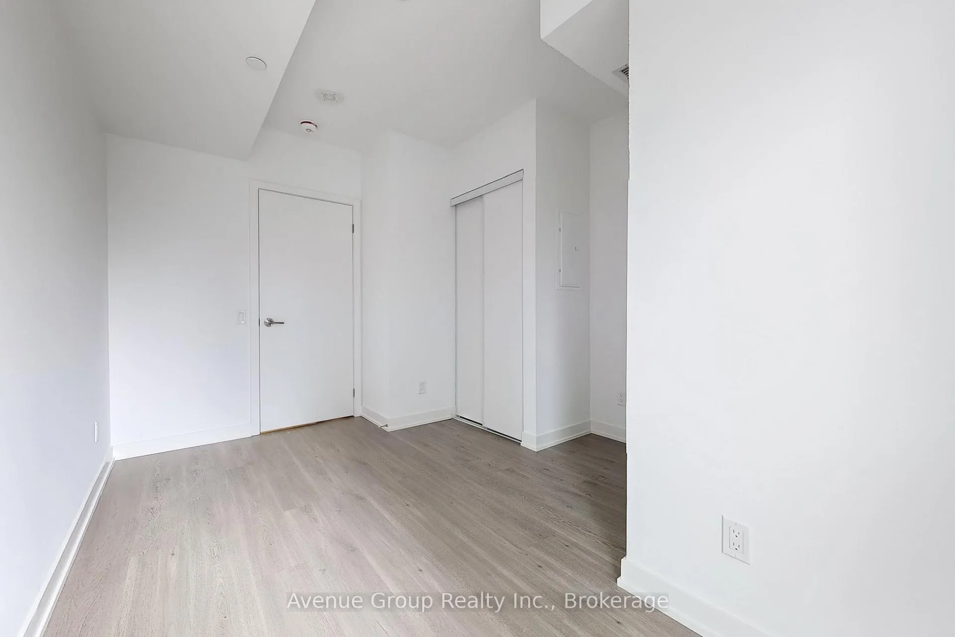 Photo 24 of Unit 708, 8 Wellesley Street W, Toronto, Bay Street Corridor — HOMEH