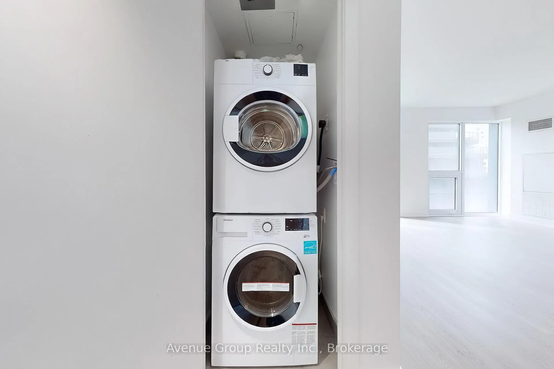 Photo 27 of Unit 708, 8 Wellesley Street W, Toronto, Bay Street Corridor — HOMEH