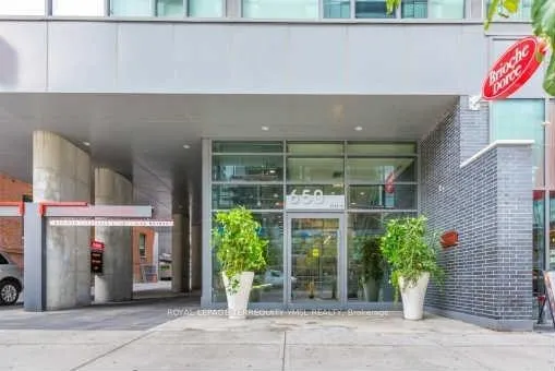 Photo 3 of Unit 202, 650 King Street W, Toronto, Waterfront Communities — HOMEH