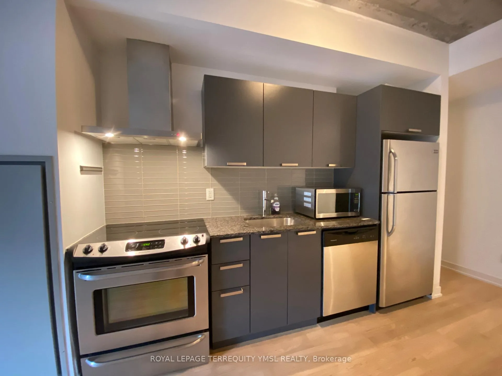 Photo 6 of Unit 202, 650 King Street W, Toronto, Waterfront Communities — HOMEH