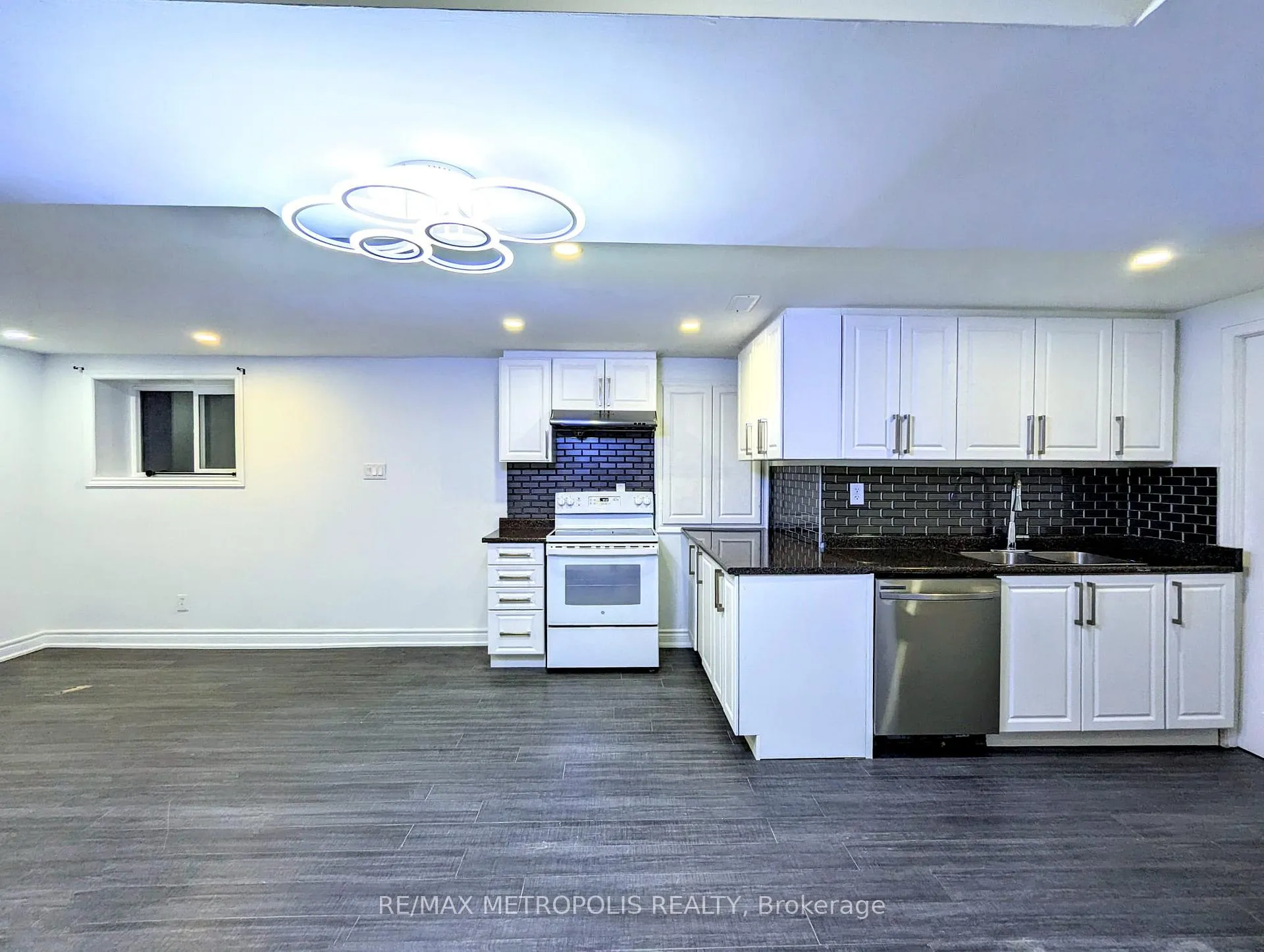 Photo 10 of Unit Bsmt, 102 Hibbard Drive, Ajax, Central — HOMEH