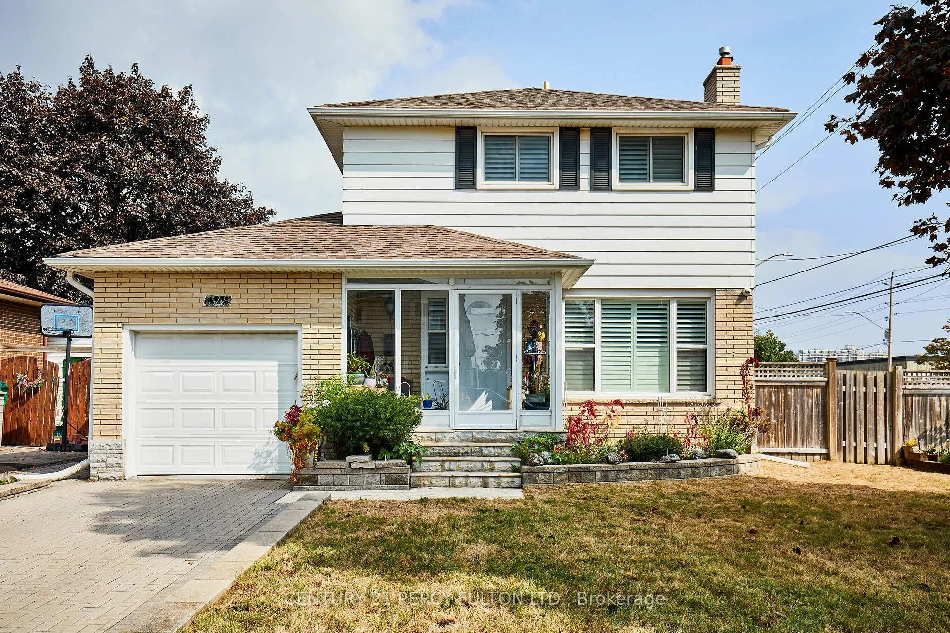 Photo of 1349 Somerville Street N