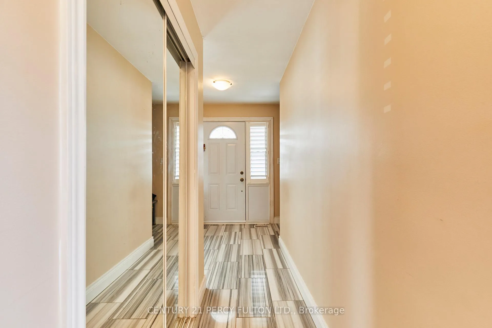 Photo 3 of 1349 Somerville Street N, Oshawa, Taunton — HOMEH