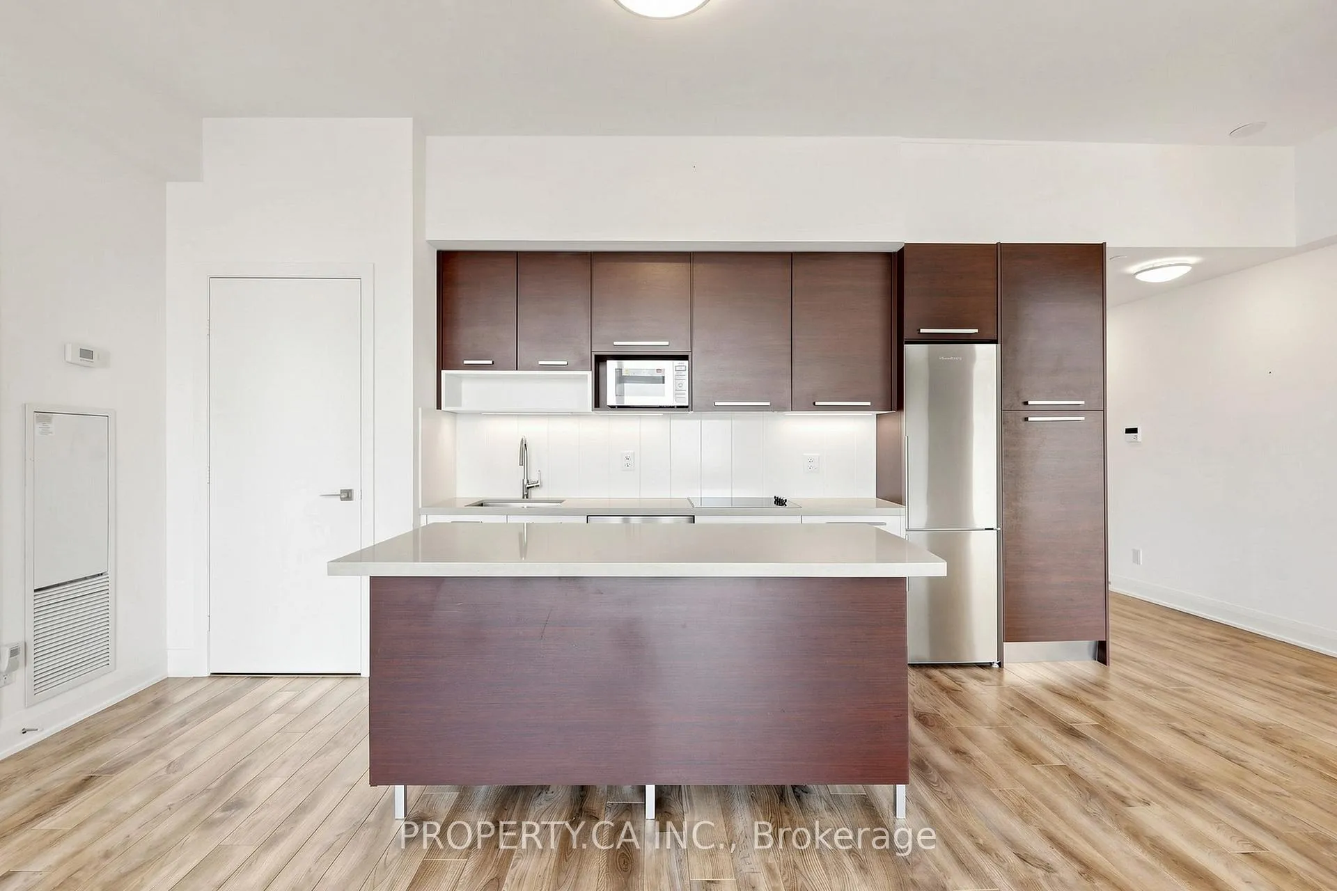 Photo 9 of Unit 2203, 36 Park Lawn Road, Etobicoke, Mimico — HOMEH