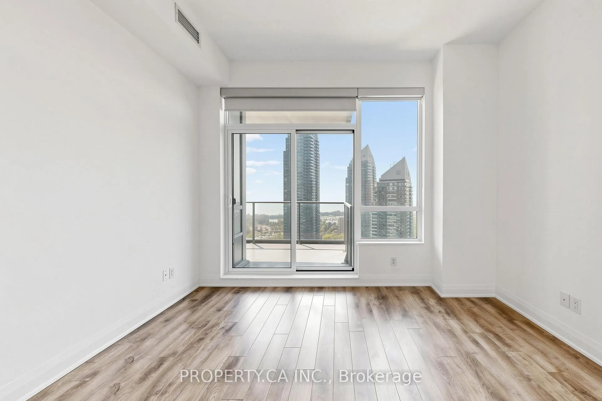 Photo 12 of Unit 2203, 36 Park Lawn Road, Etobicoke, Mimico — HOMEH