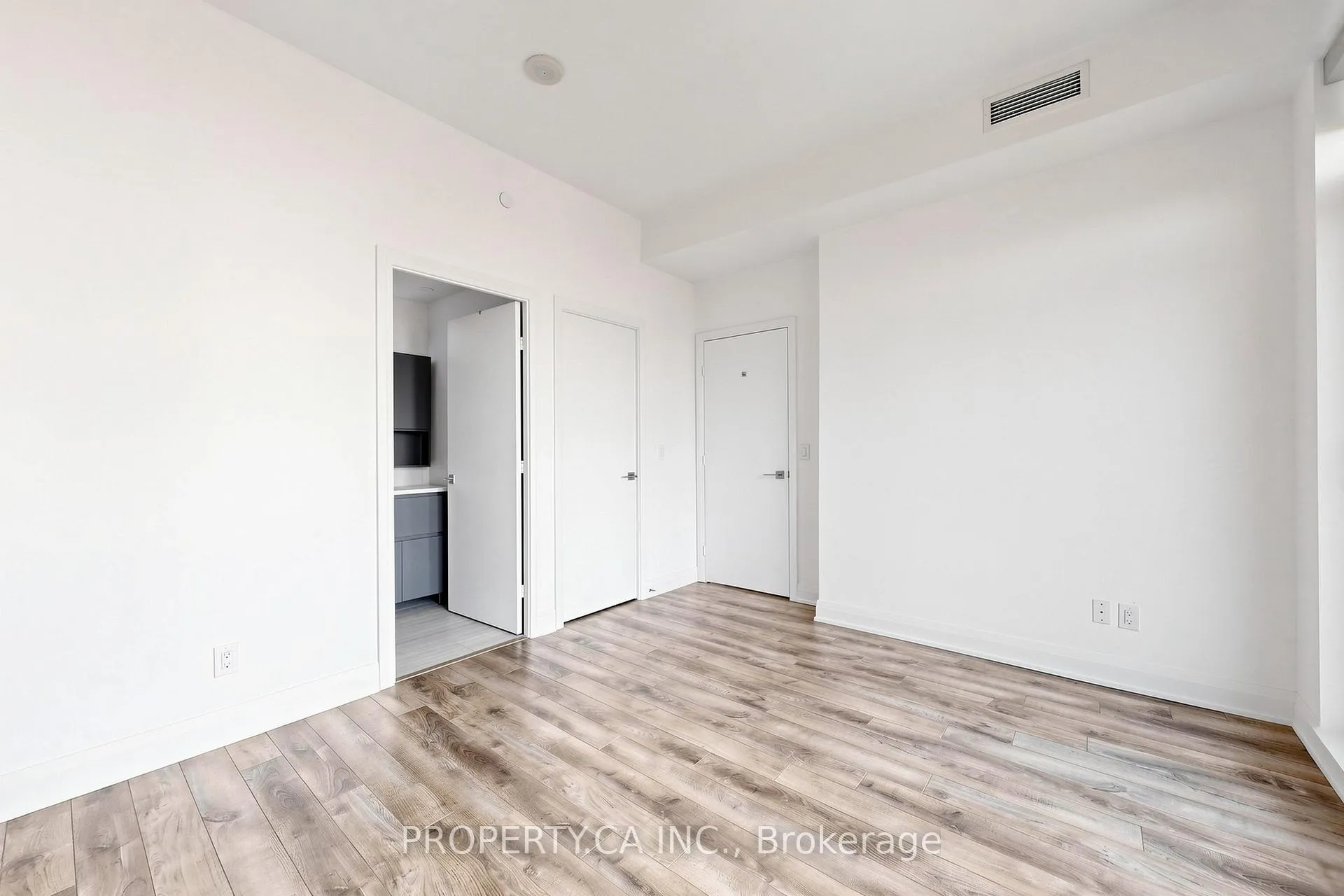 Photo 14 of Unit 2203, 36 Park Lawn Road, Etobicoke, Mimico — HOMEH