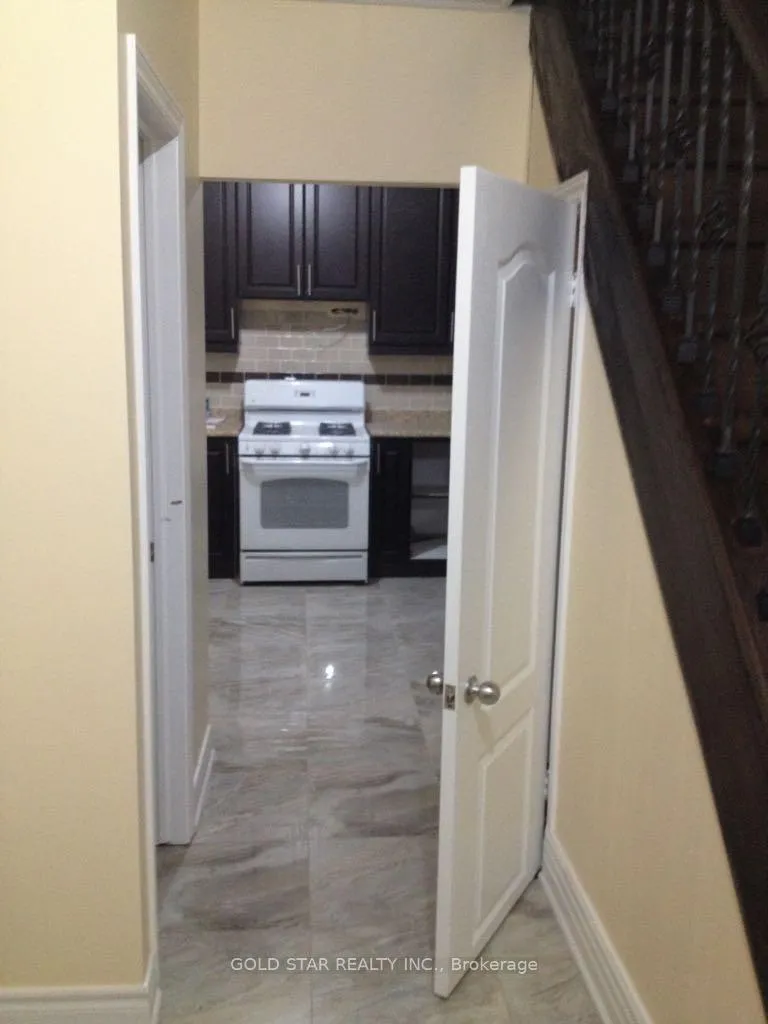 Photo 15 of 36 Elena Avenue, Oshawa, Central — HOMEH