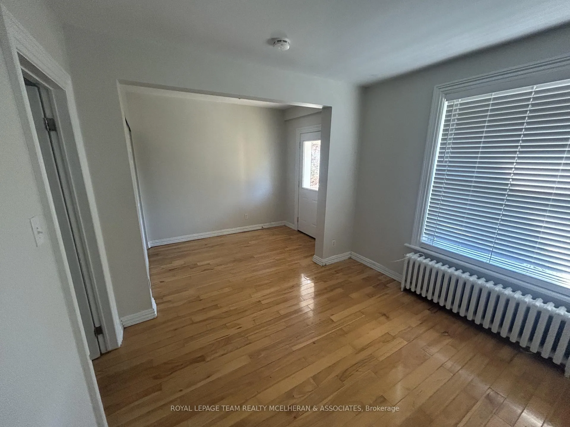 Photo 3 of Unit 2, 75 Stewart Street, Ottawa, Sandy Hill — HOMEH