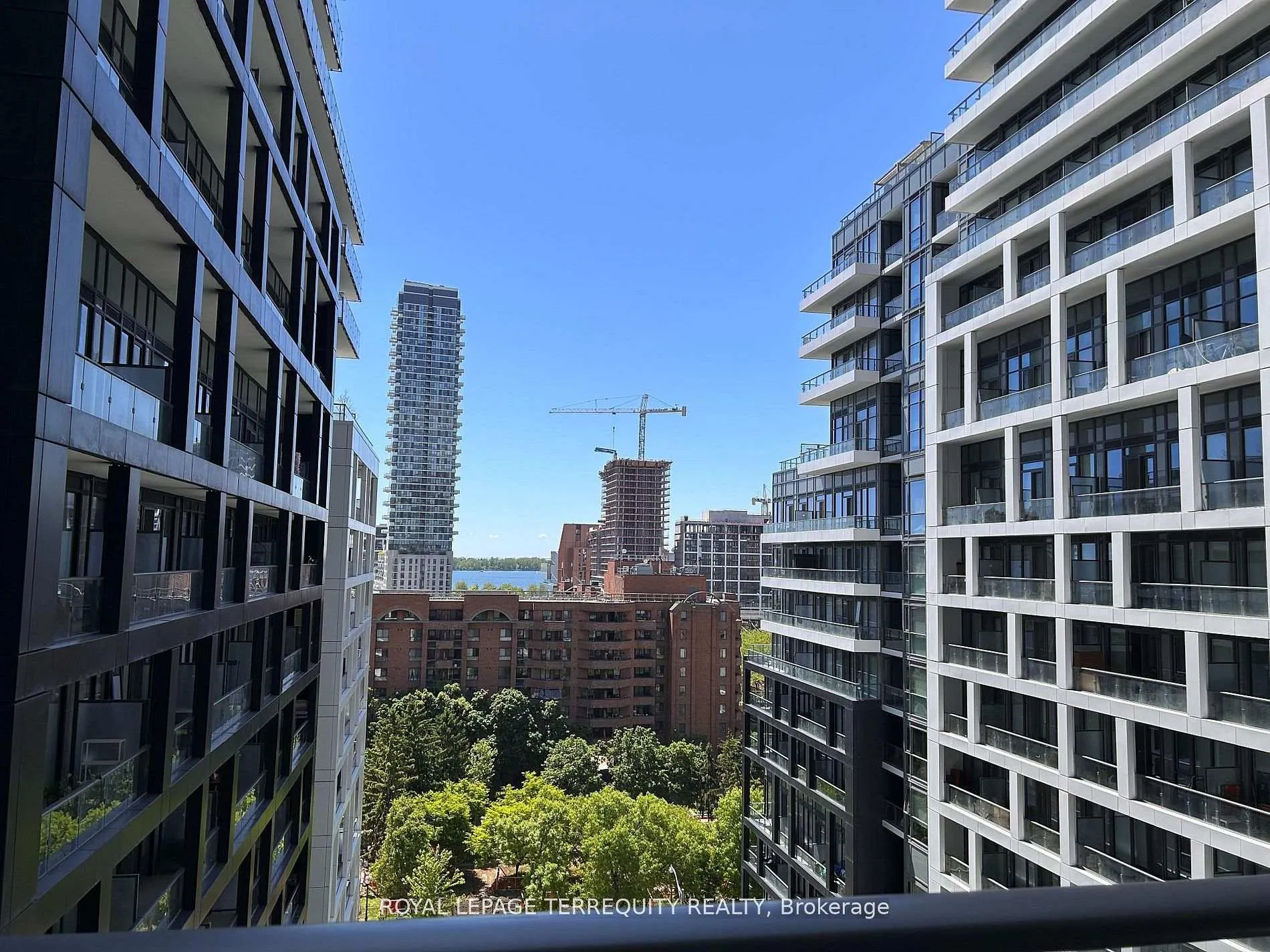 Photo 2 of Unit 2331, 135 Lower Sherbourne Street, Toronto, Waterfront Communities — HOMEH