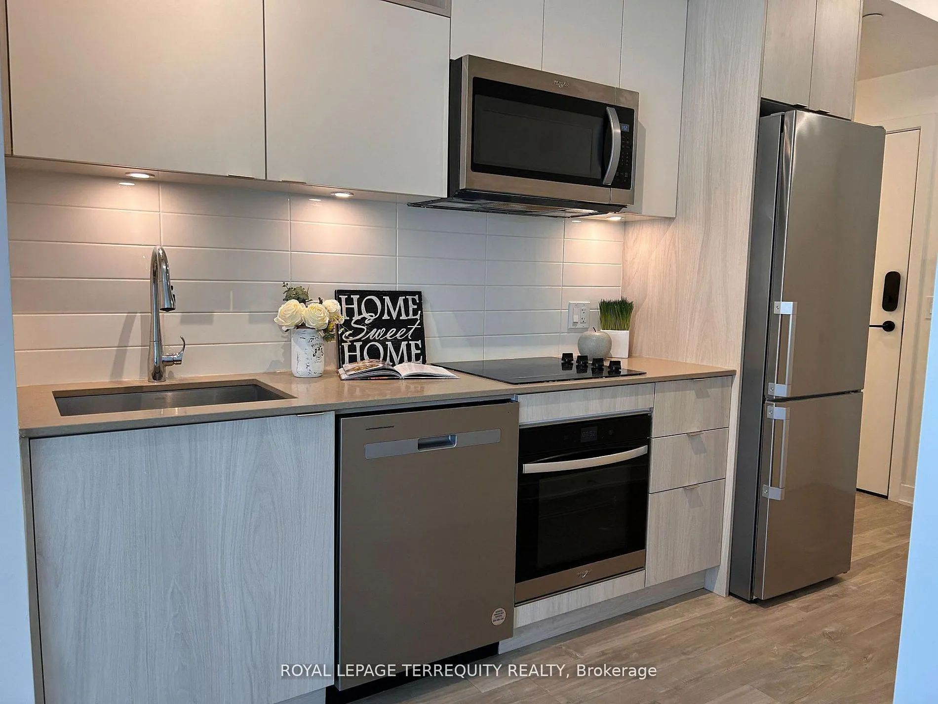 Photo 10 of Unit 2331, 135 Lower Sherbourne Street, Toronto, Waterfront Communities — HOMEH