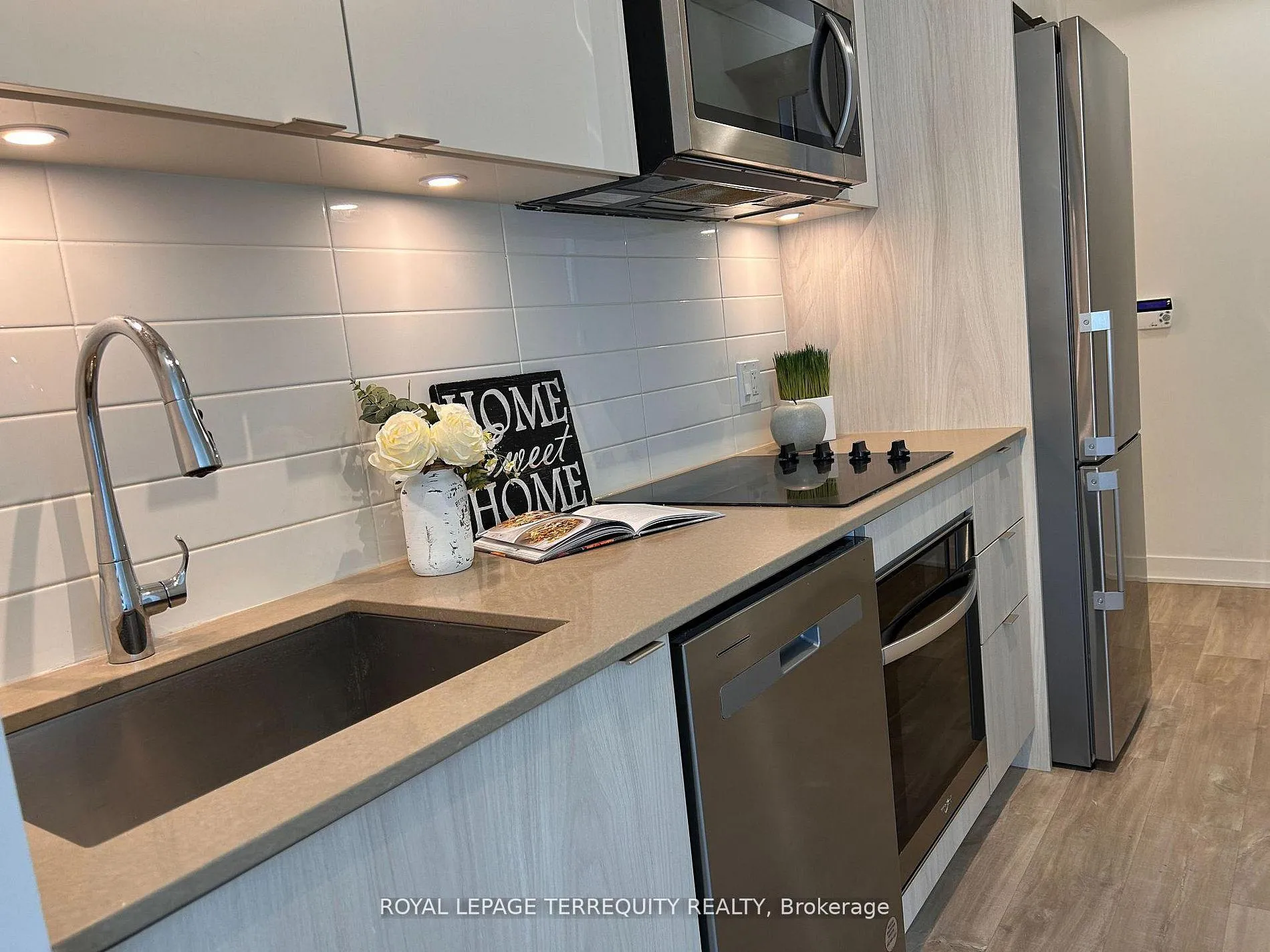 Photo 11 of Unit 2331, 135 Lower Sherbourne Street, Toronto, Waterfront Communities — HOMEH