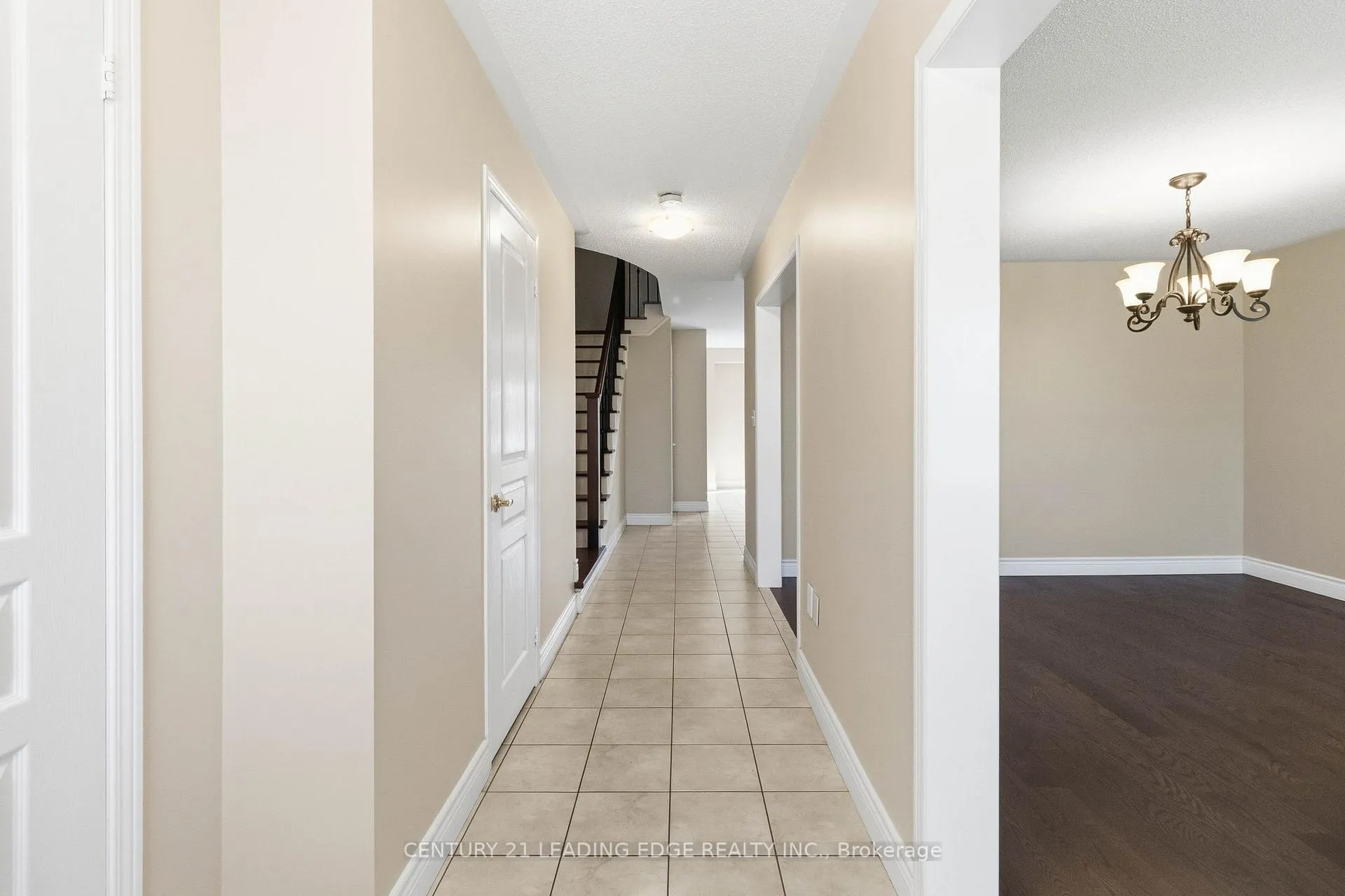 Photo 4 of 3201 Neyagawa Boulevard, Oakville, Glenorchy — HOMEH