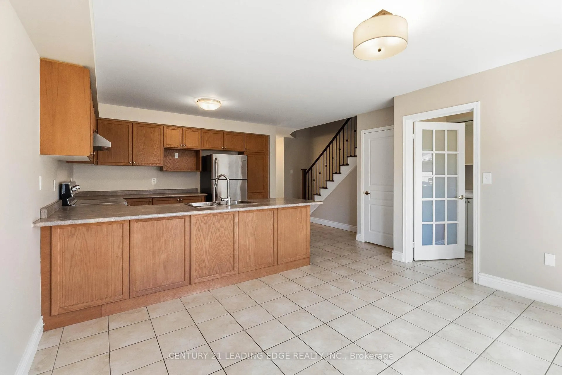 Photo 6 of 3201 Neyagawa Boulevard, Oakville, Glenorchy — HOMEH