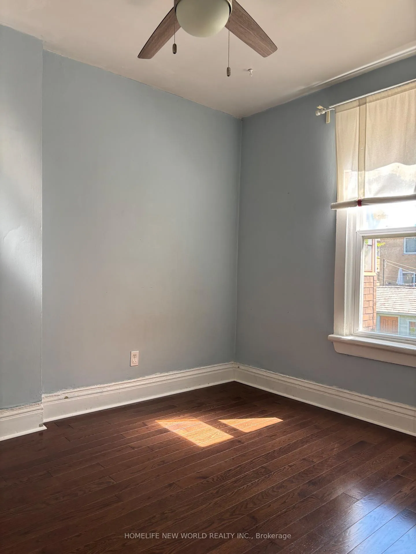 Photo 9 of 93 Durie Street, Toronto, High Park-Swansea — HOMEH