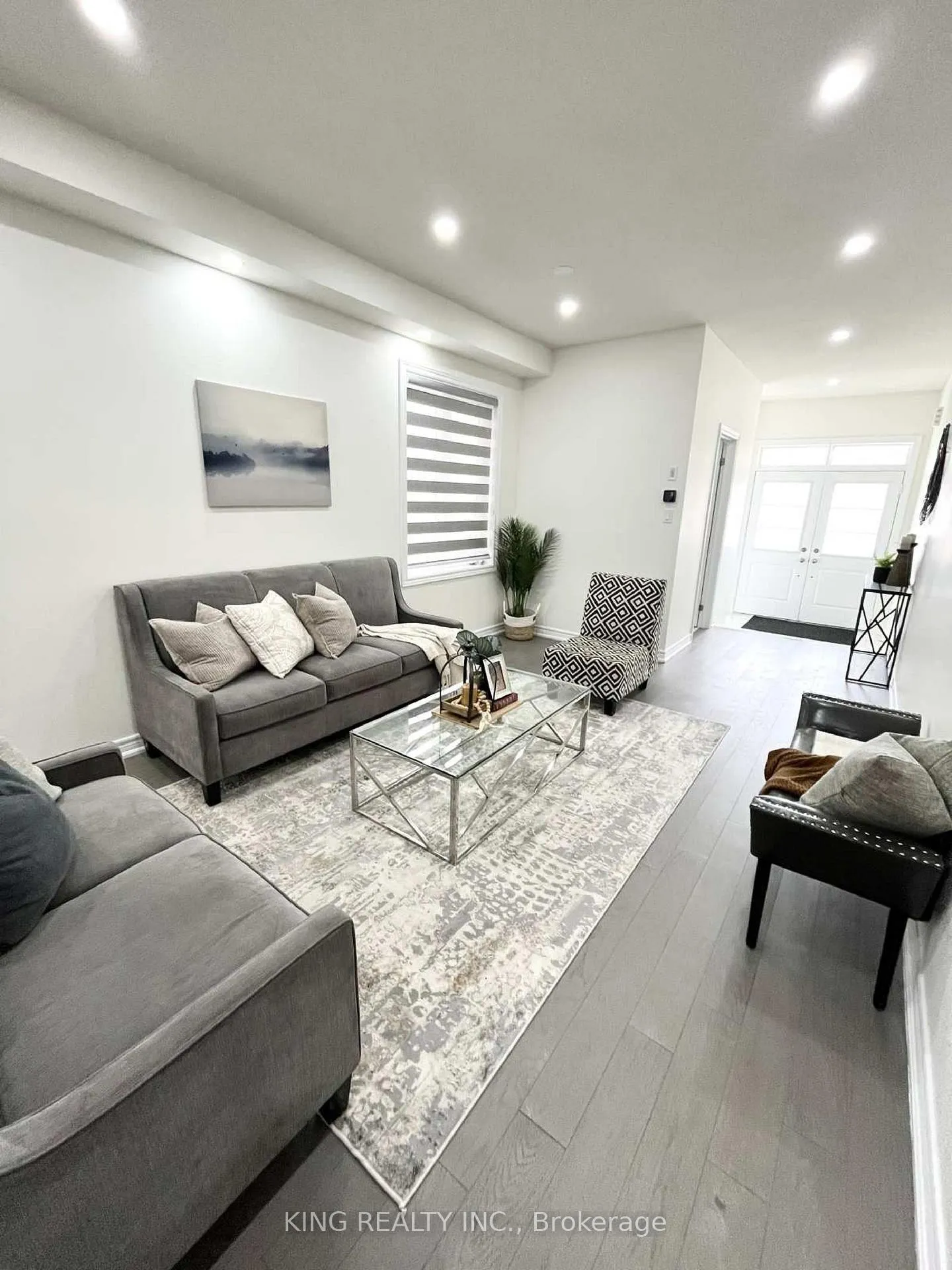 Photo 8 of 63 Cobriza Crescent, Brampton, Northwest Brampton — HOMEH