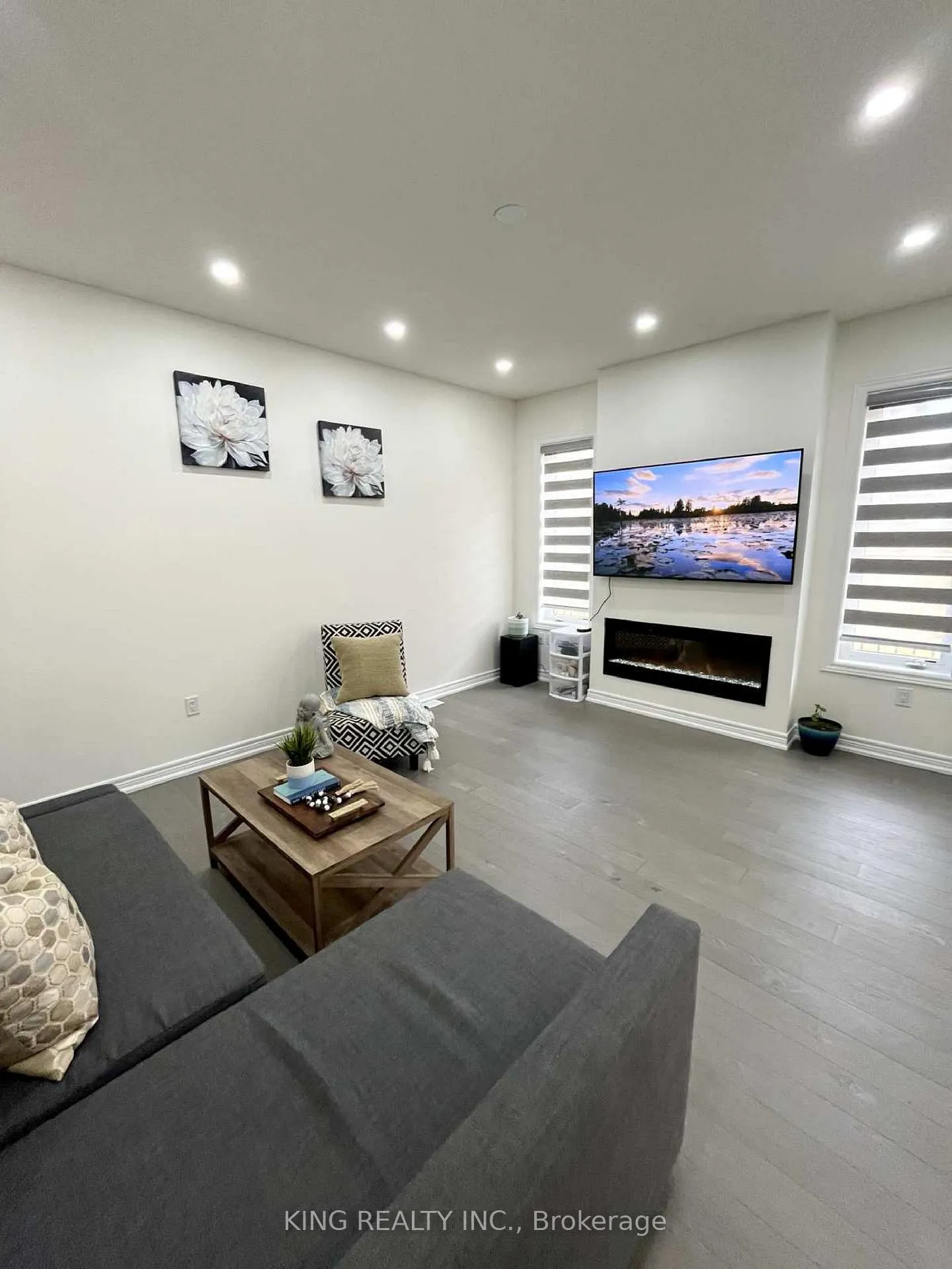 Photo 16 of 63 Cobriza Crescent, Brampton, Northwest Brampton — HOMEH