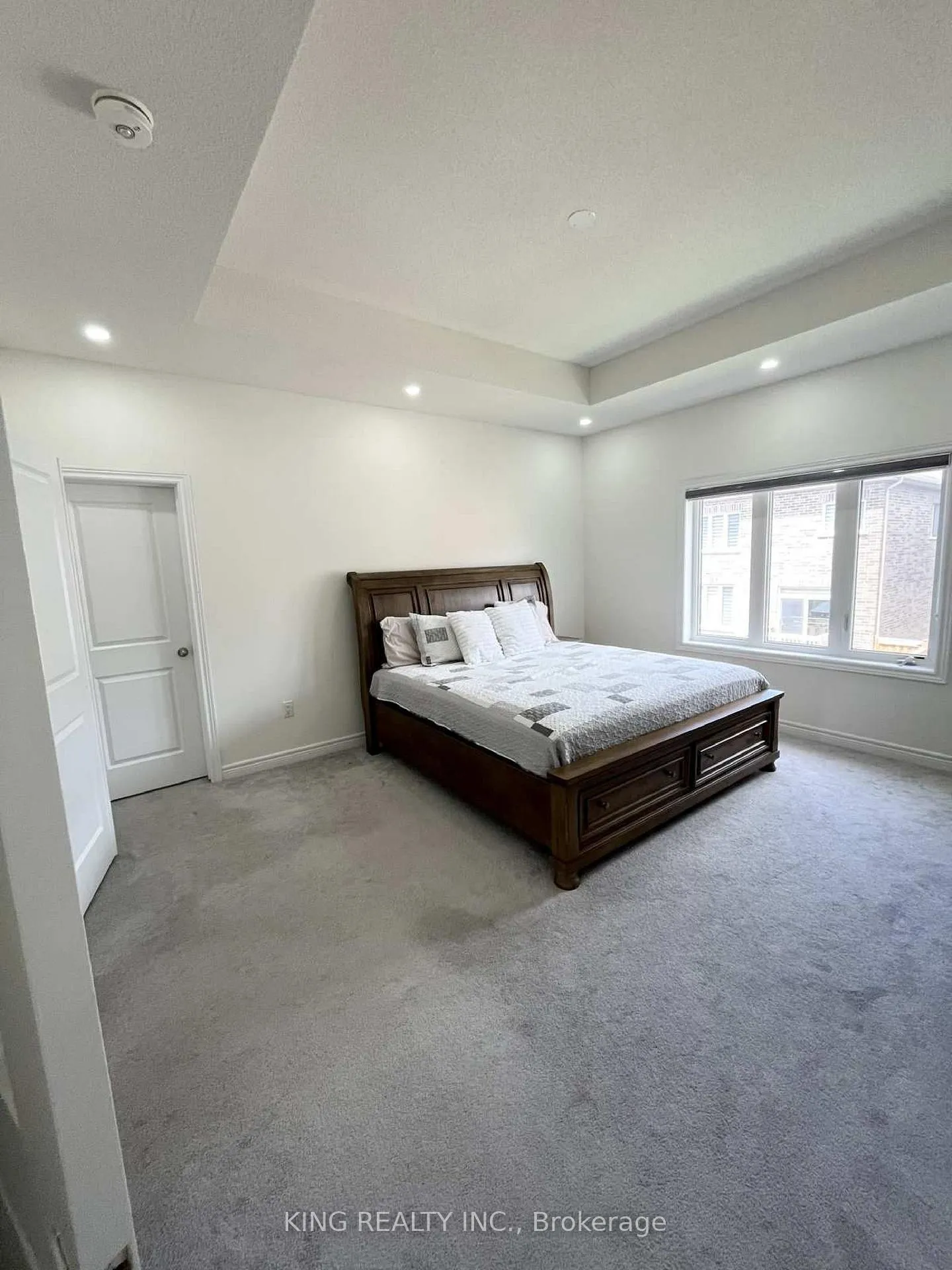 Photo 24 of 63 Cobriza Crescent, Brampton, Northwest Brampton — HOMEH