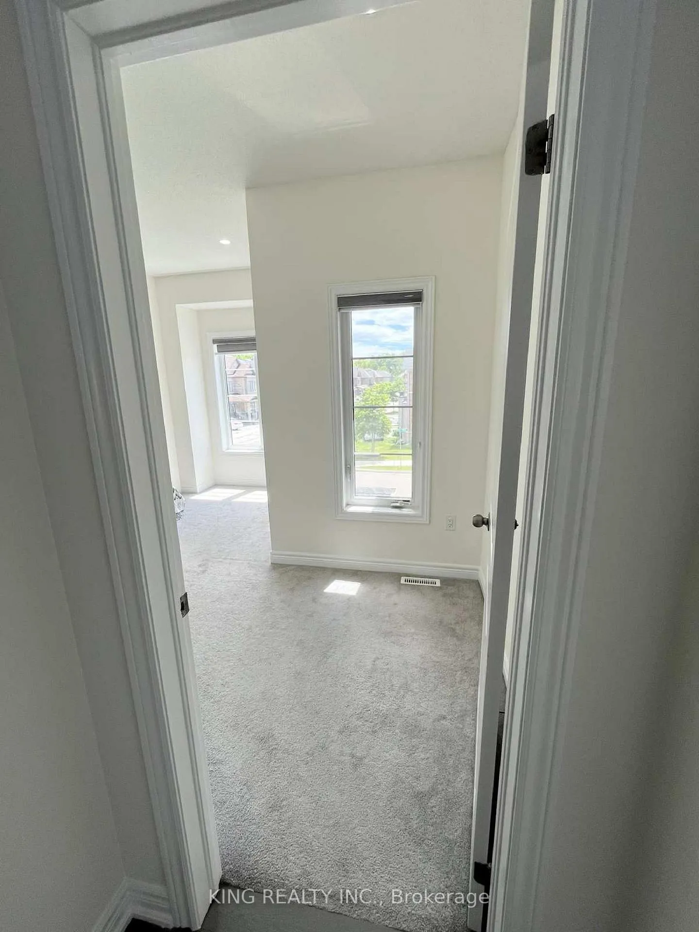 Photo 31 of 63 Cobriza Crescent, Brampton, Northwest Brampton — HOMEH