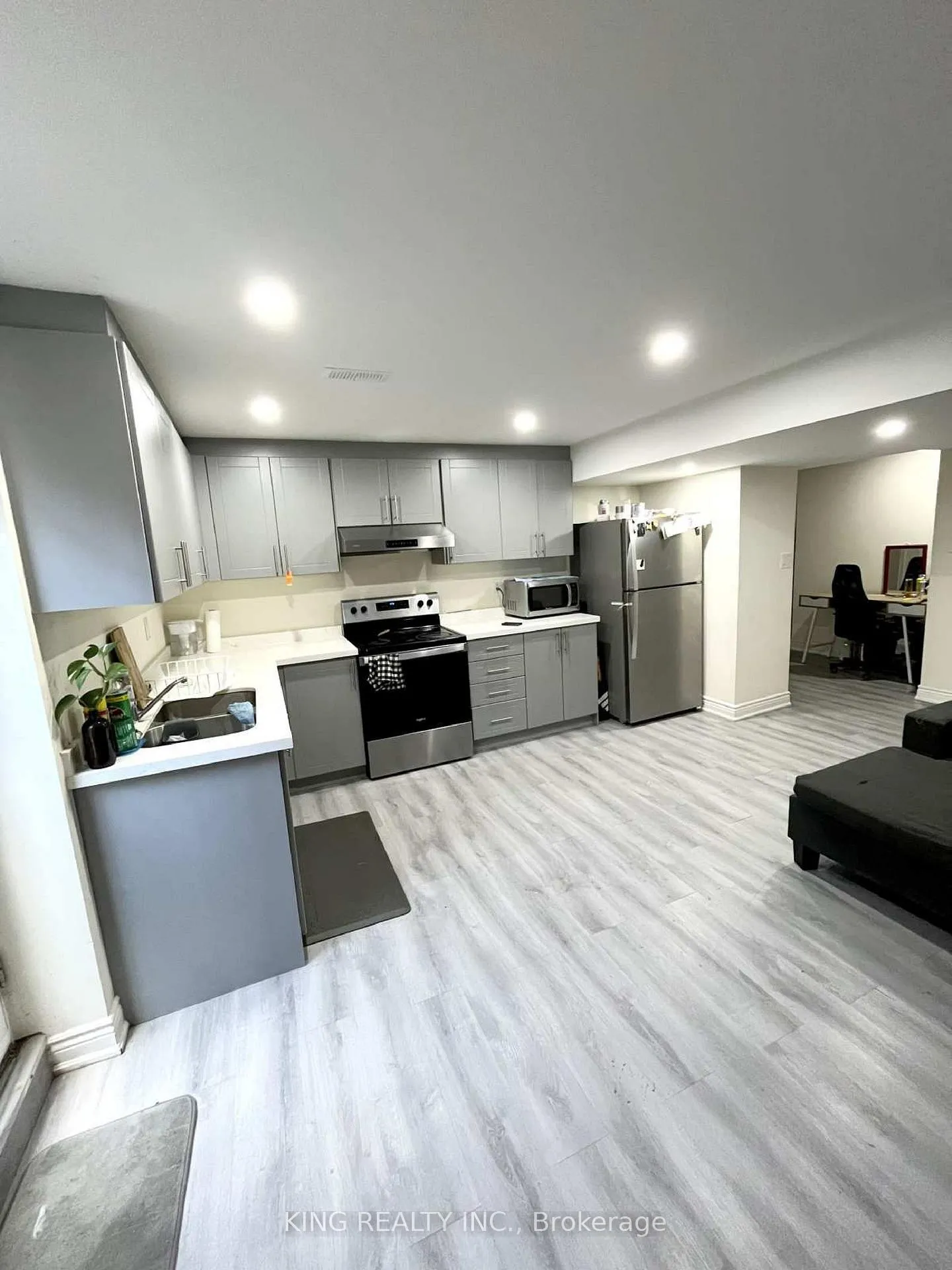 Photo 38 of 63 Cobriza Crescent, Brampton, Northwest Brampton — HOMEH