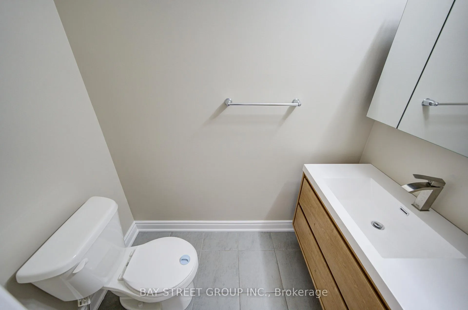 Photo 3 of Unit 3, 626 Rexdale Boulevard, Etobicoke, West Humber-Clairville — HOMEH