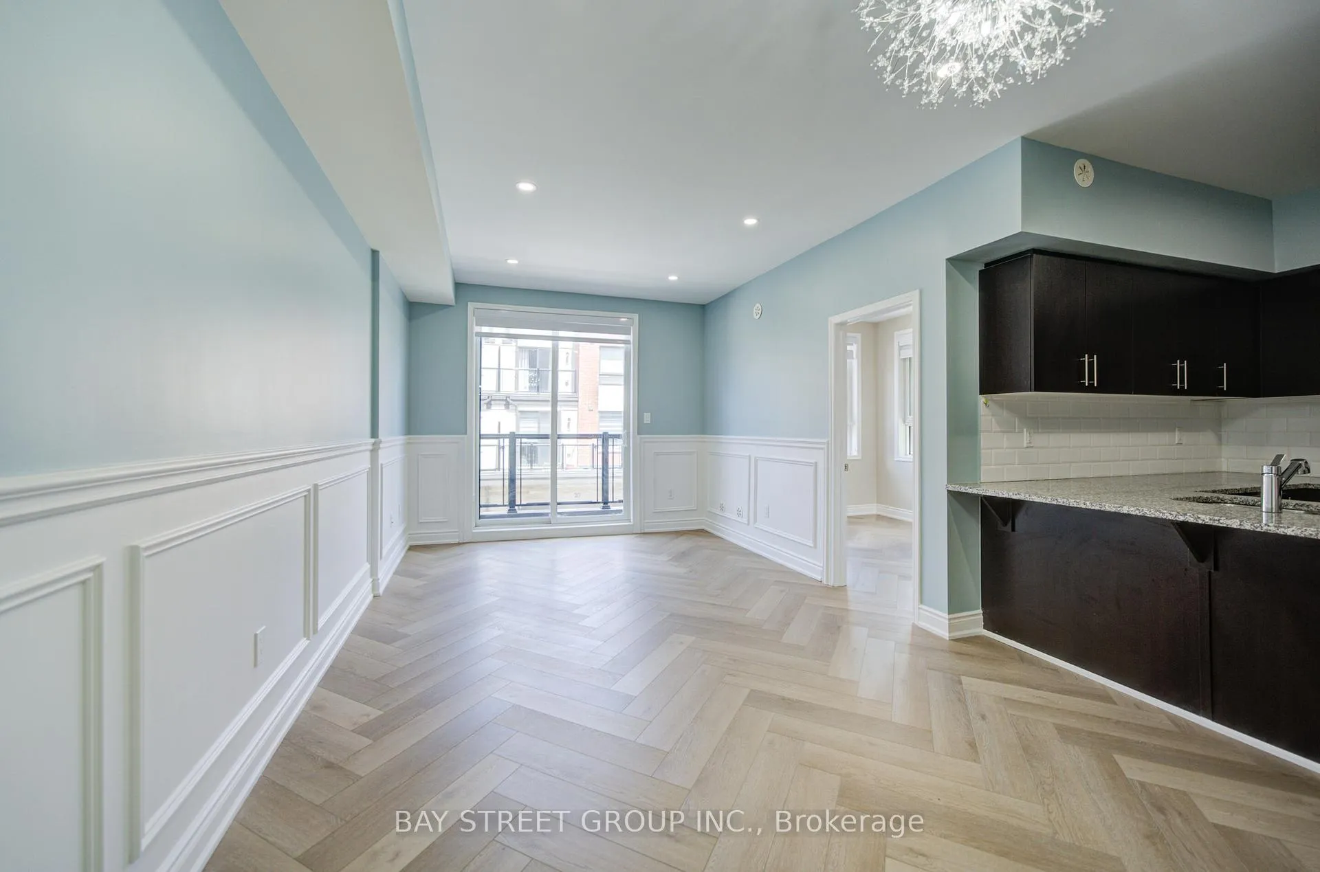 Photo 10 of Unit 3, 626 Rexdale Boulevard, Etobicoke, West Humber-Clairville — HOMEH
