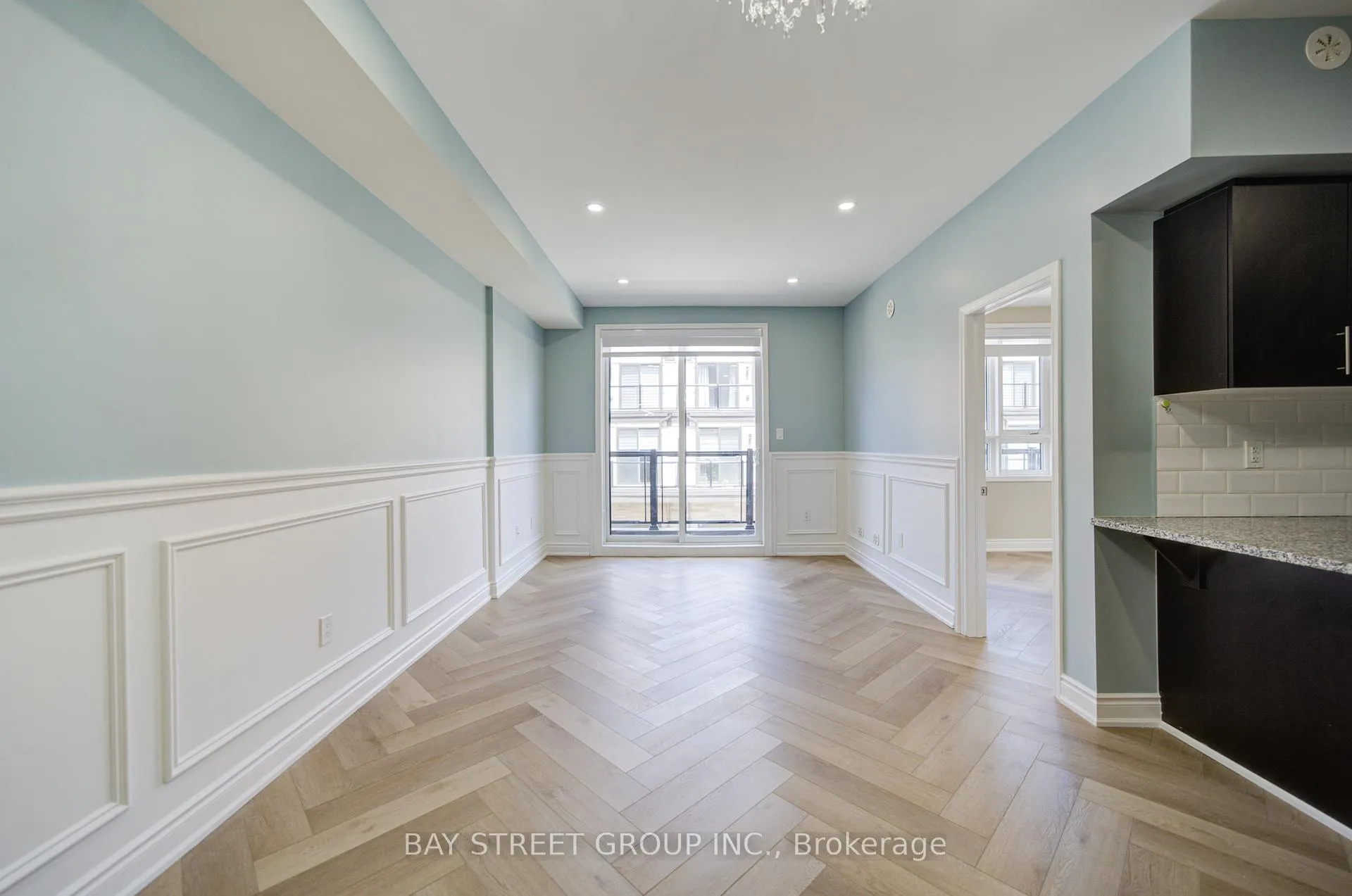 Photo 12 of Unit 3, 626 Rexdale Boulevard, Etobicoke, West Humber-Clairville — HOMEH