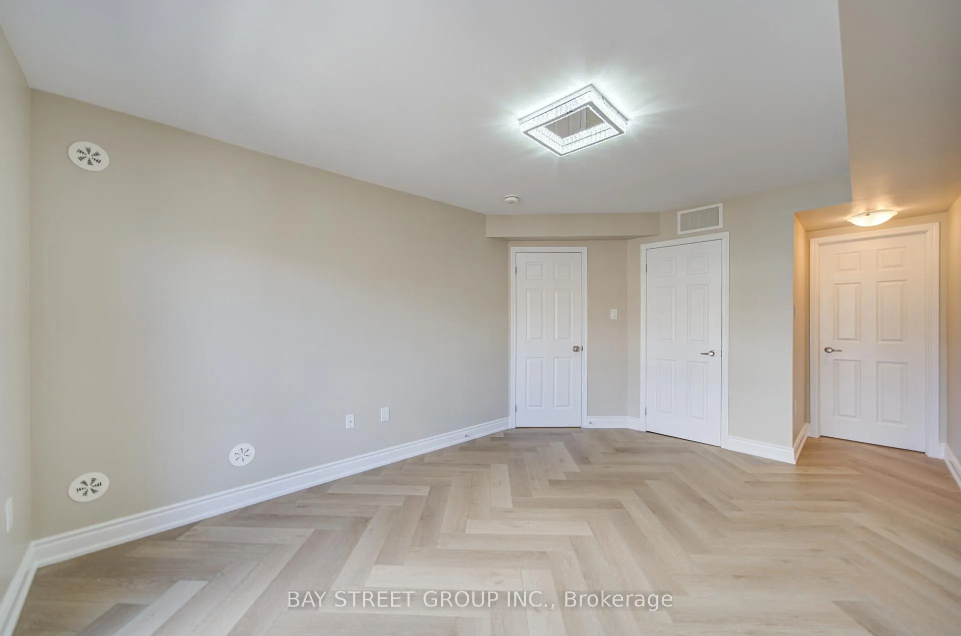 Photo 21 of Unit 3, 626 Rexdale Boulevard, Etobicoke, West Humber-Clairville — HOMEH