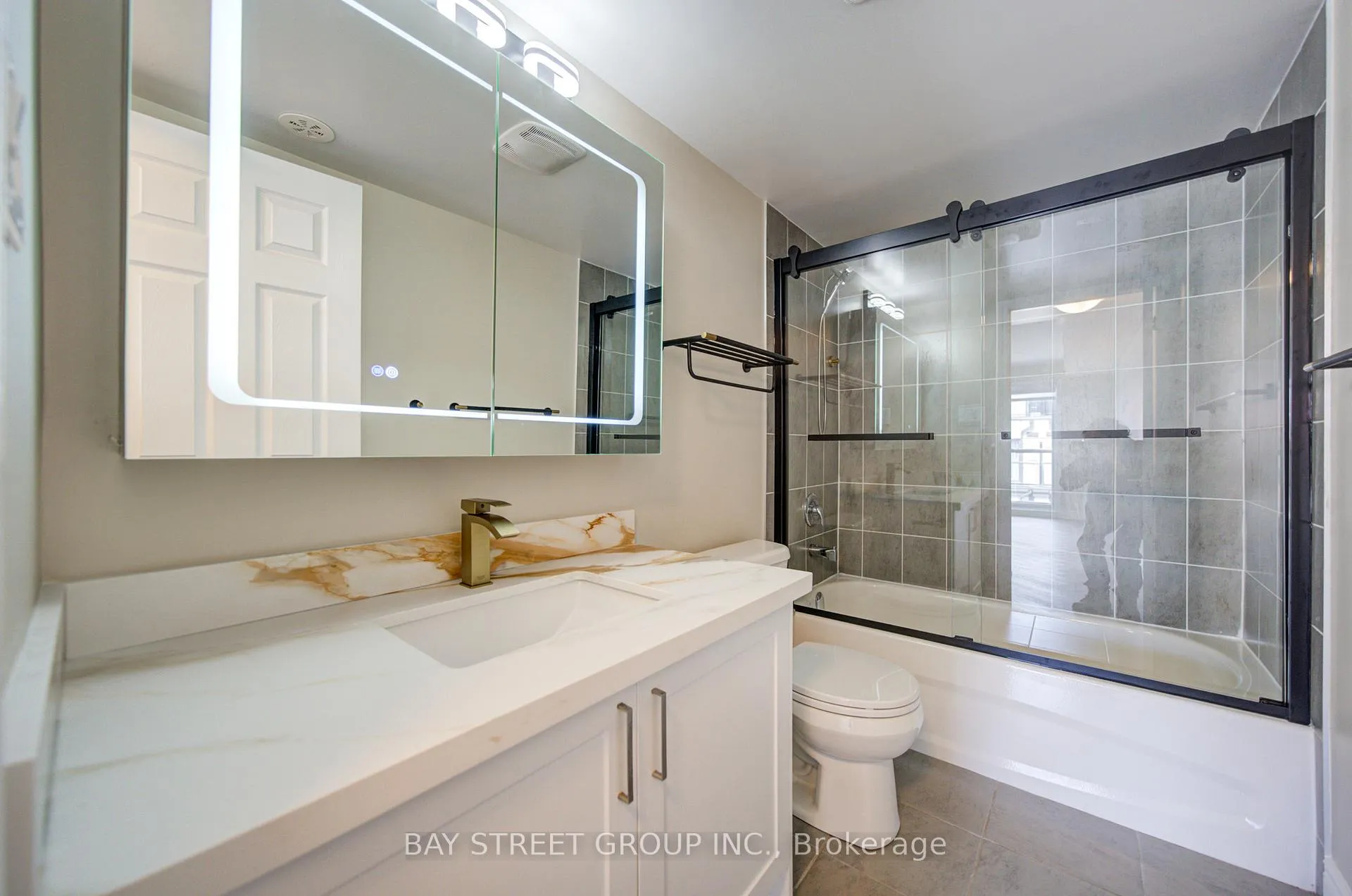 Photo 26 of Unit 3, 626 Rexdale Boulevard, Etobicoke, West Humber-Clairville — HOMEH