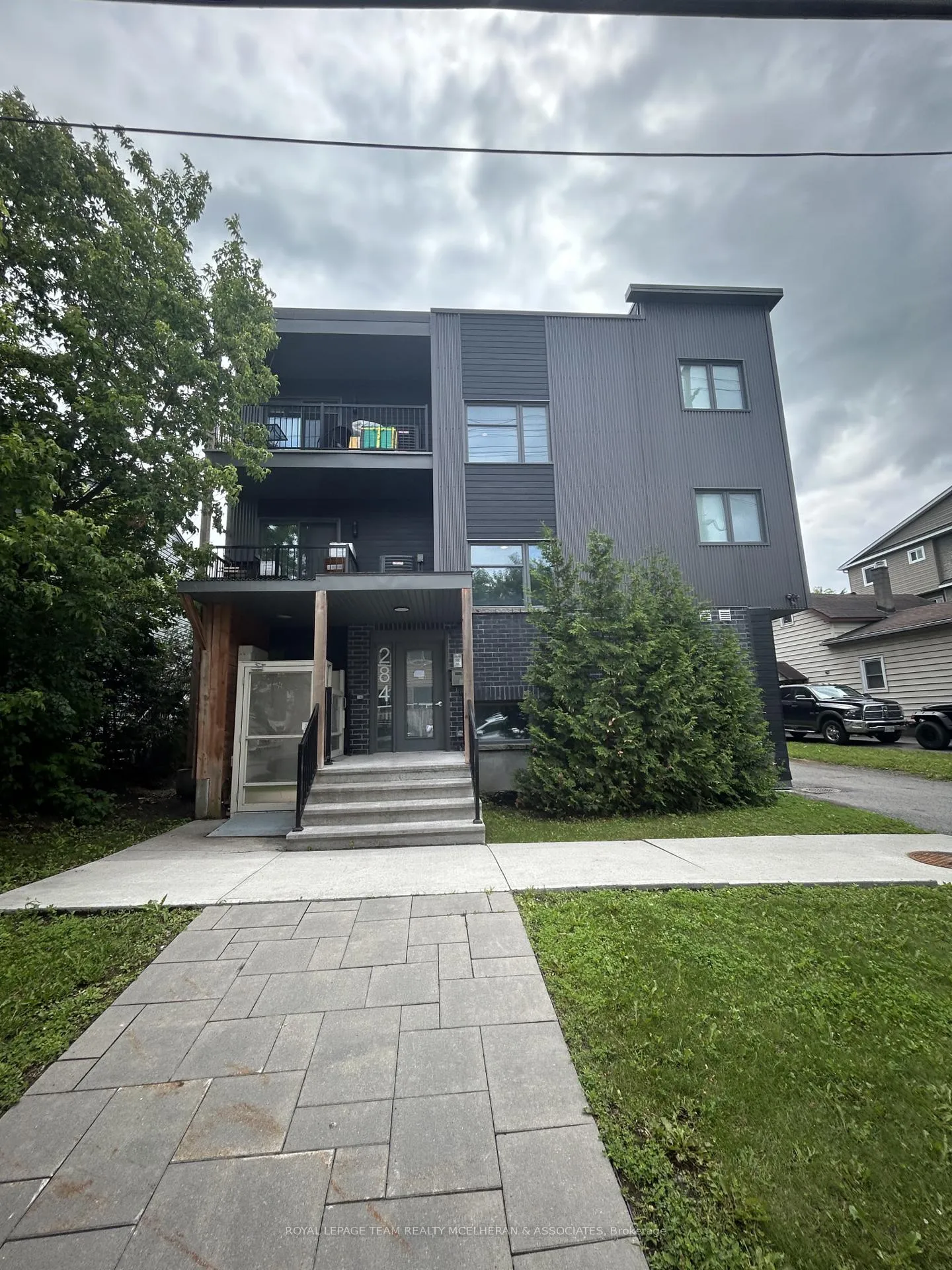 Photo 1 of Unit 7, 284 Presland Road, Ottawa, Overbrook/Castle Heights — HOMEH