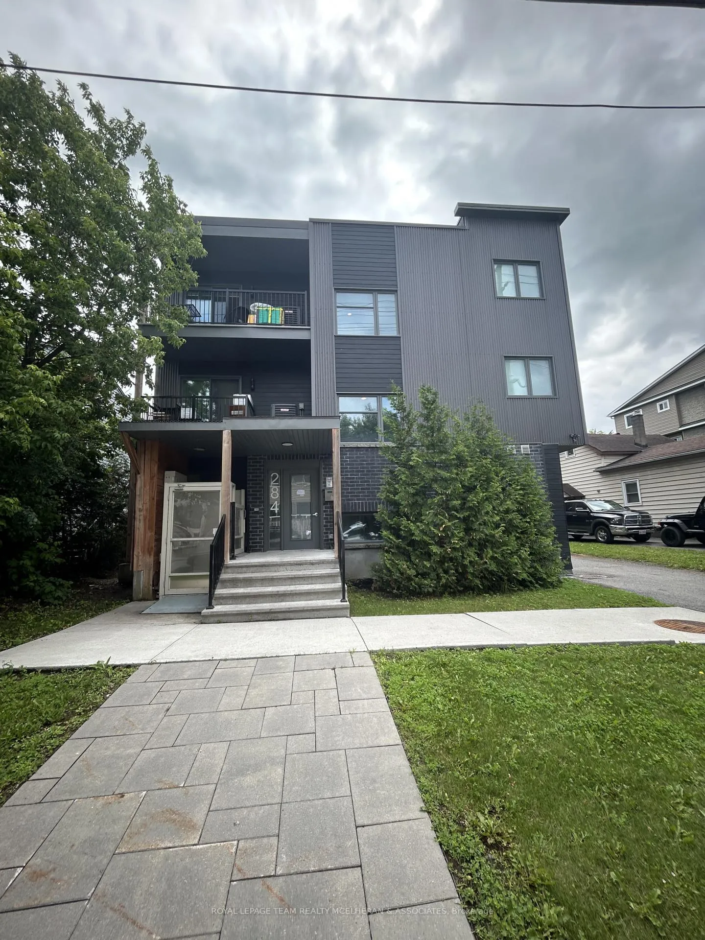 Photo 2 of Unit 7, 284 Presland Road, Ottawa, Overbrook/Castle Heights — HOMEH