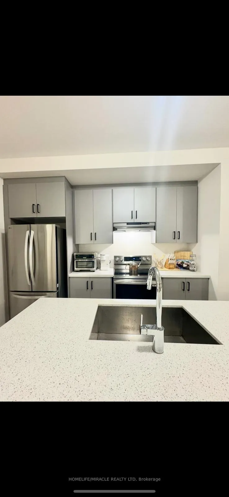 Photo 4 of 37 Brandon Crescent, New Tecumseth, Beeton — HOMEH