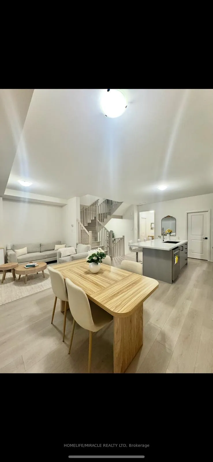 Photo 8 of 37 Brandon Crescent, New Tecumseth, Beeton — HOMEH