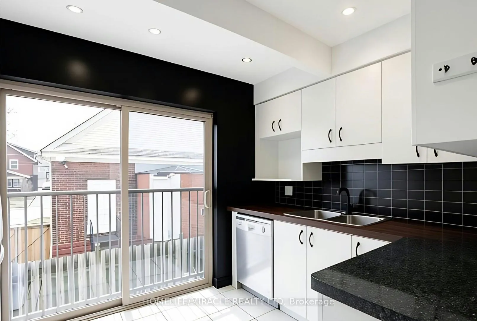 Photo 6 of Unit 201, 4872 Valley Way, Niagara Falls, Cherrywood — HOMEH