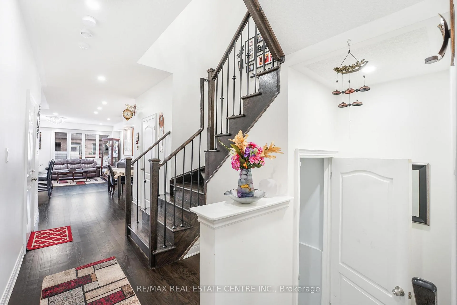 Photo 7 of 474 Sheaffe Place, Milton, Ford — HOMEH