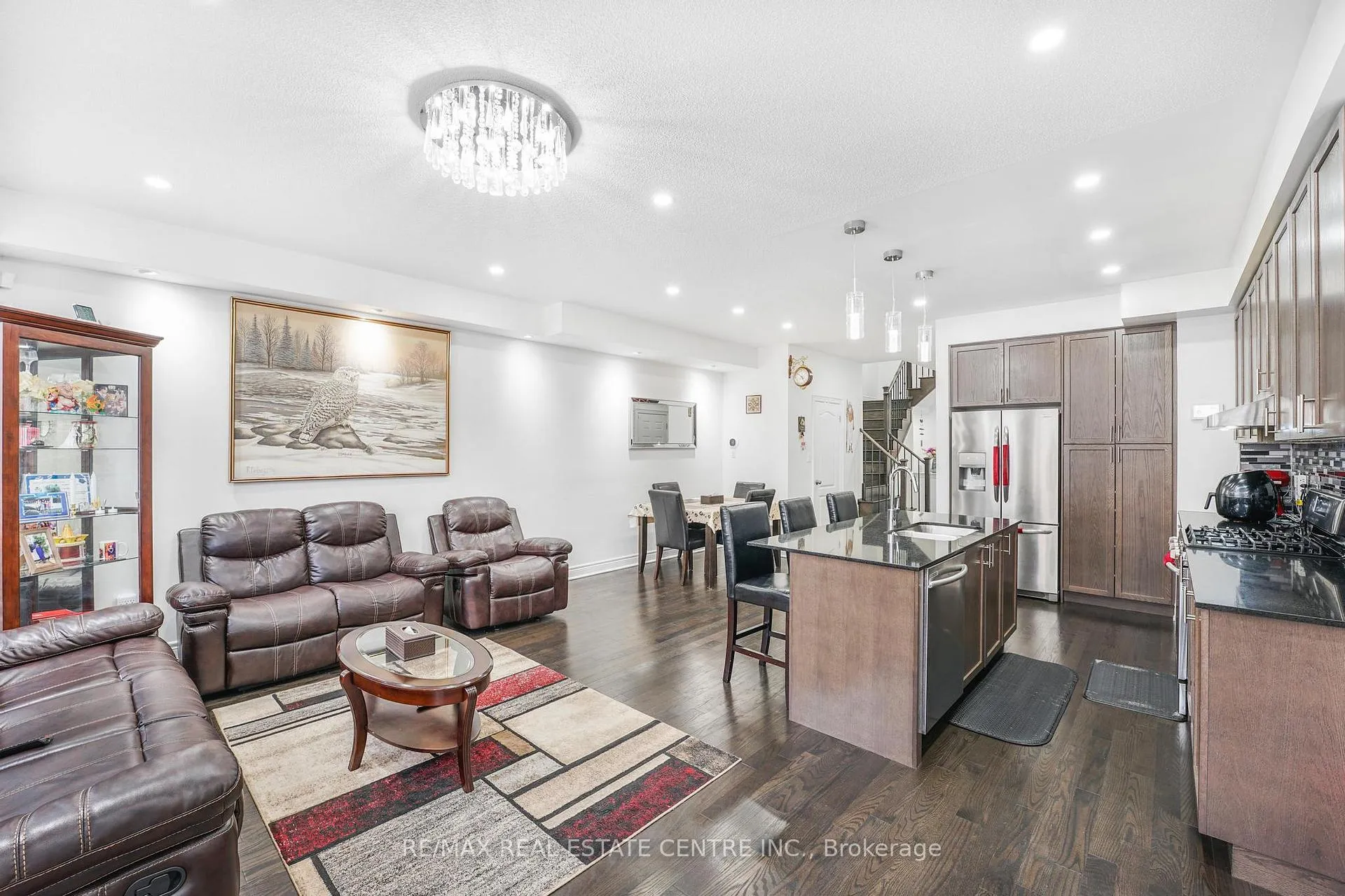 Photo 14 of 474 Sheaffe Place, Milton, Ford — HOMEH