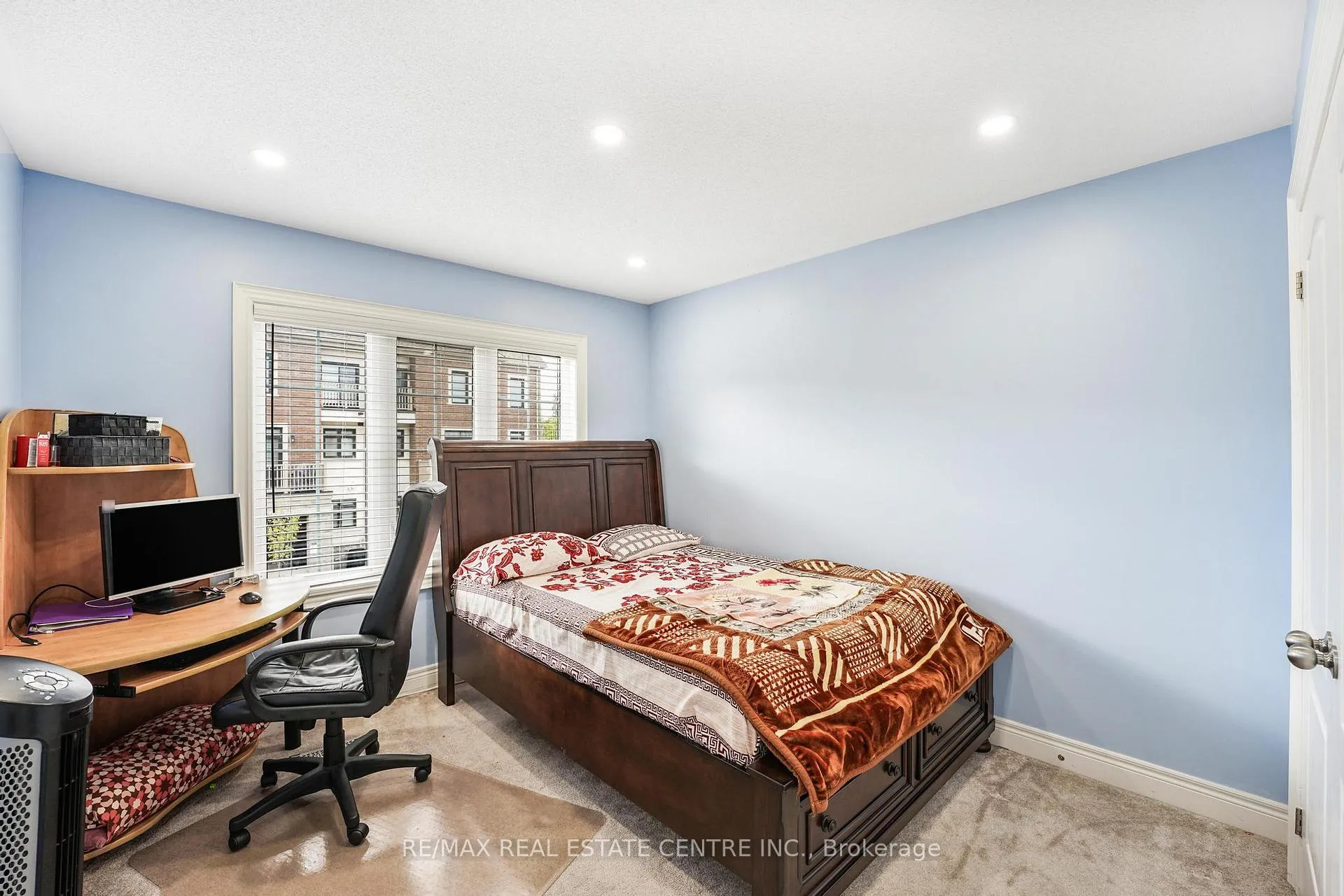 Photo 26 of 474 Sheaffe Place, Milton, Ford — HOMEH